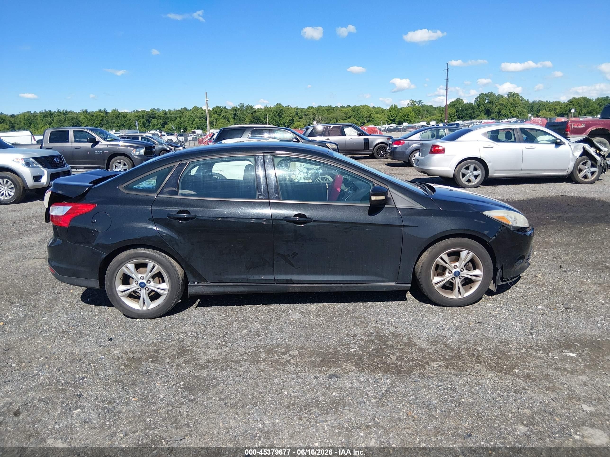 2014 Ford Focus Se Черный vin: 1FADP3F23EL309044