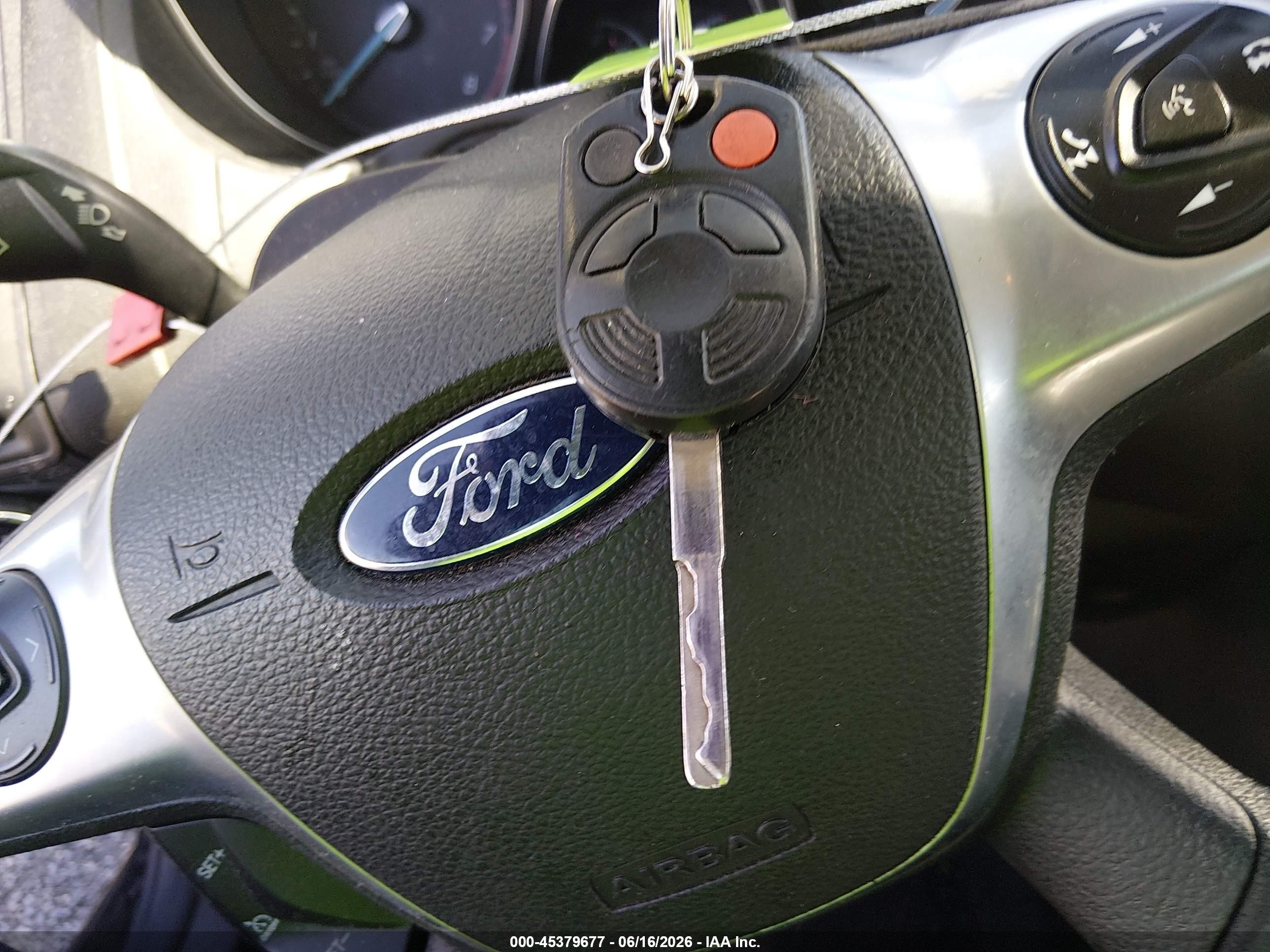 2014 Ford Focus Se Черный vin: 1FADP3F23EL309044