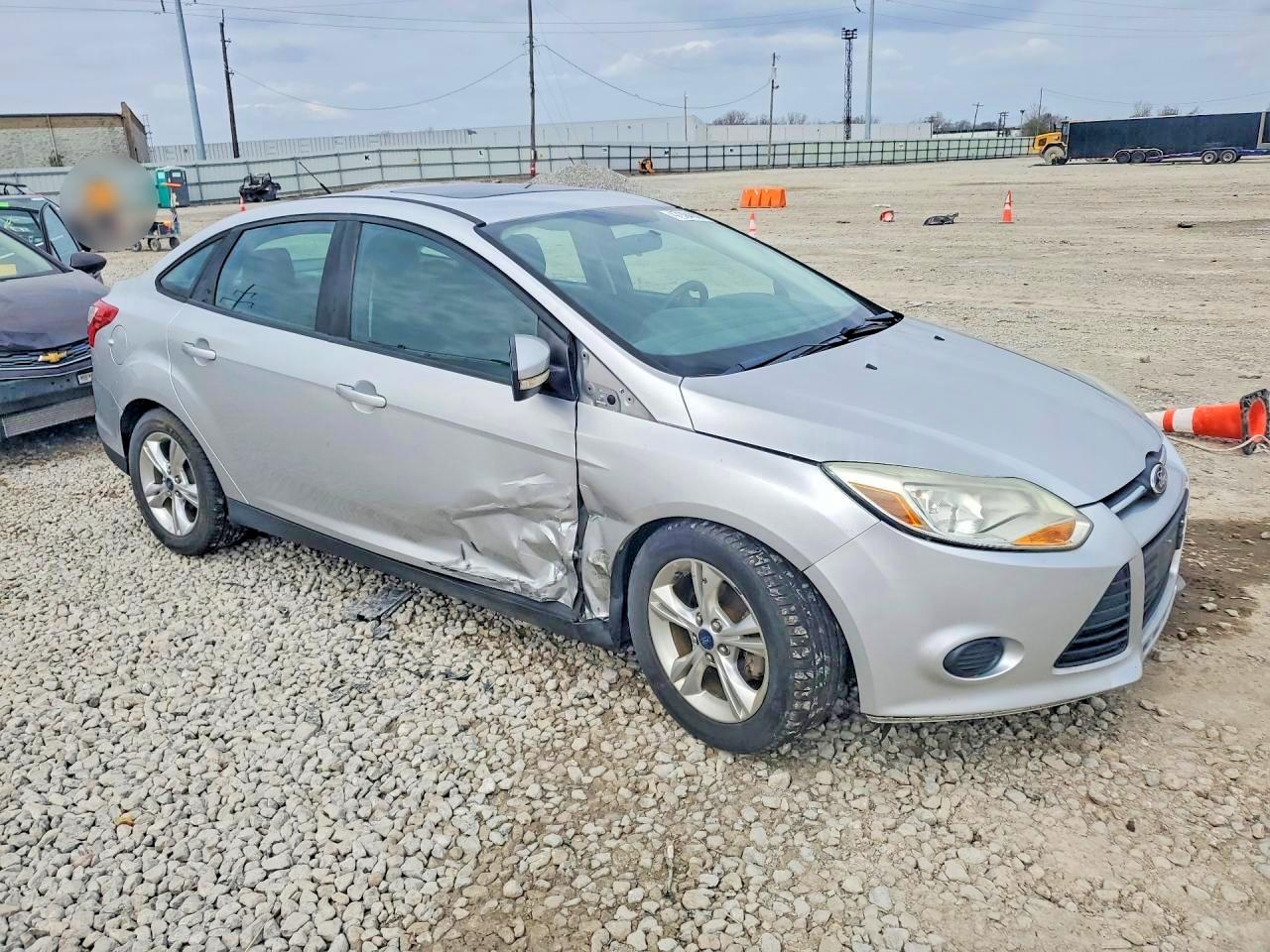 2014 Ford Focus Se Silver vin: 1FADP3F23EL313188