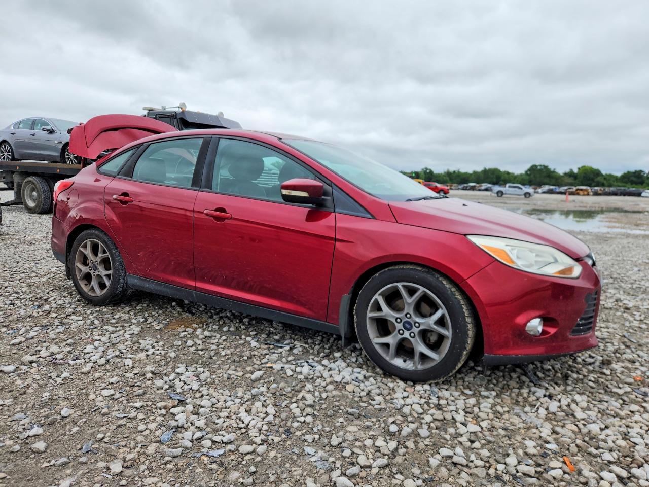 2014 Ford Focus Se Красный vin: 1FADP3F23EL314602