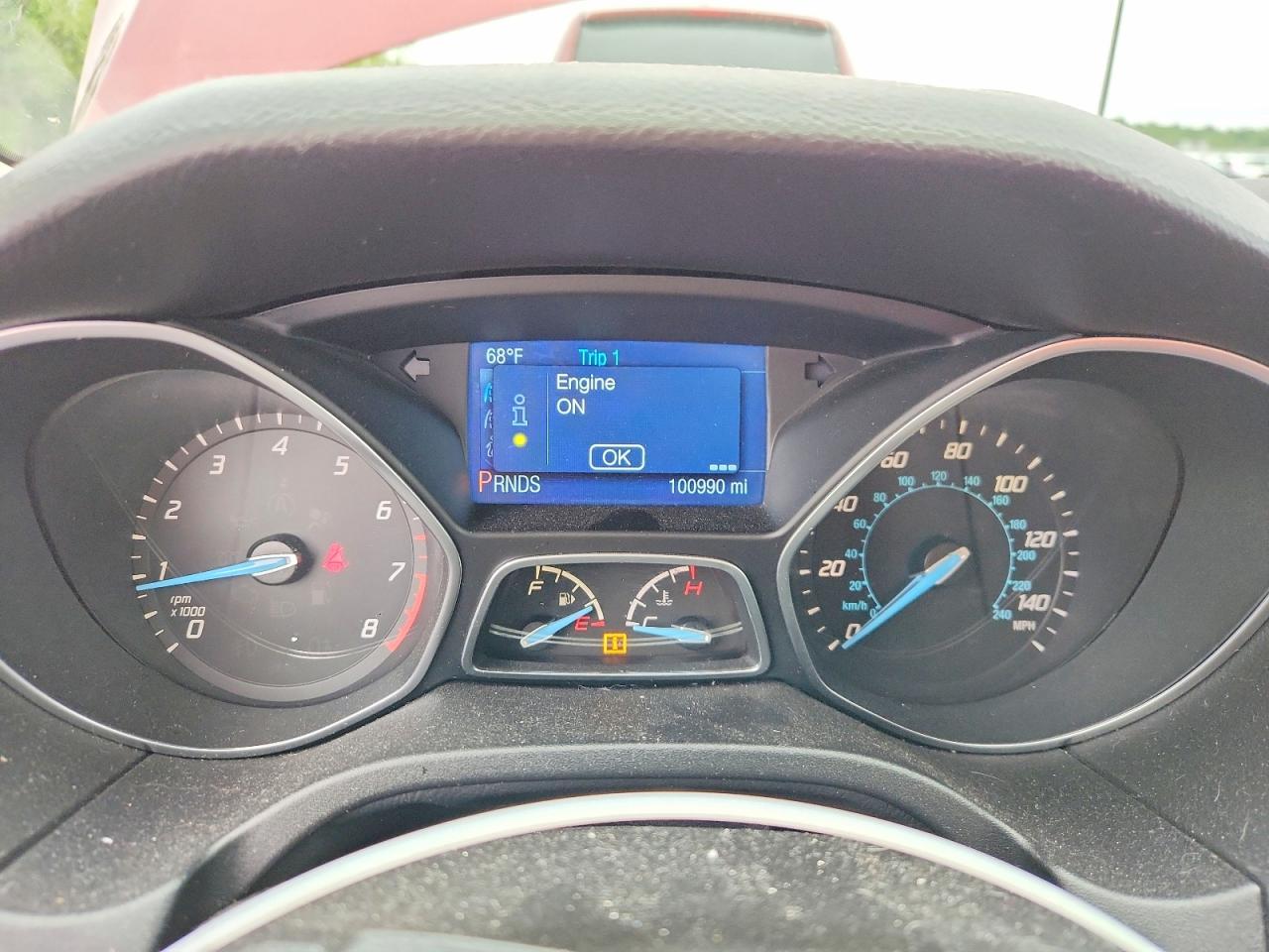 2014 Ford Focus Se Красный vin: 1FADP3F23EL314602