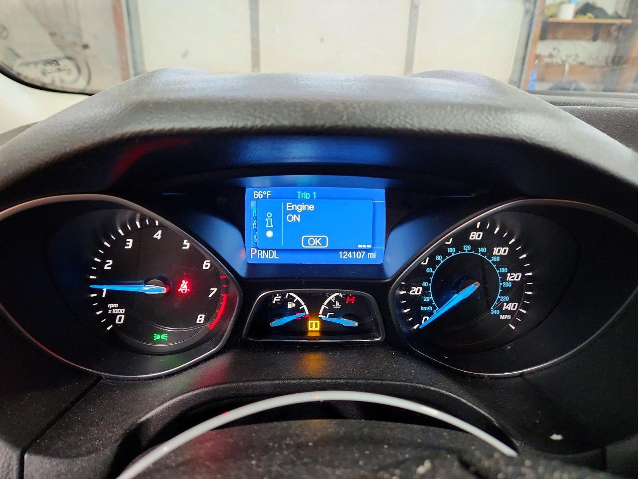 2014 Ford Focus Se Серый vin: 1FADP3F23EL332999