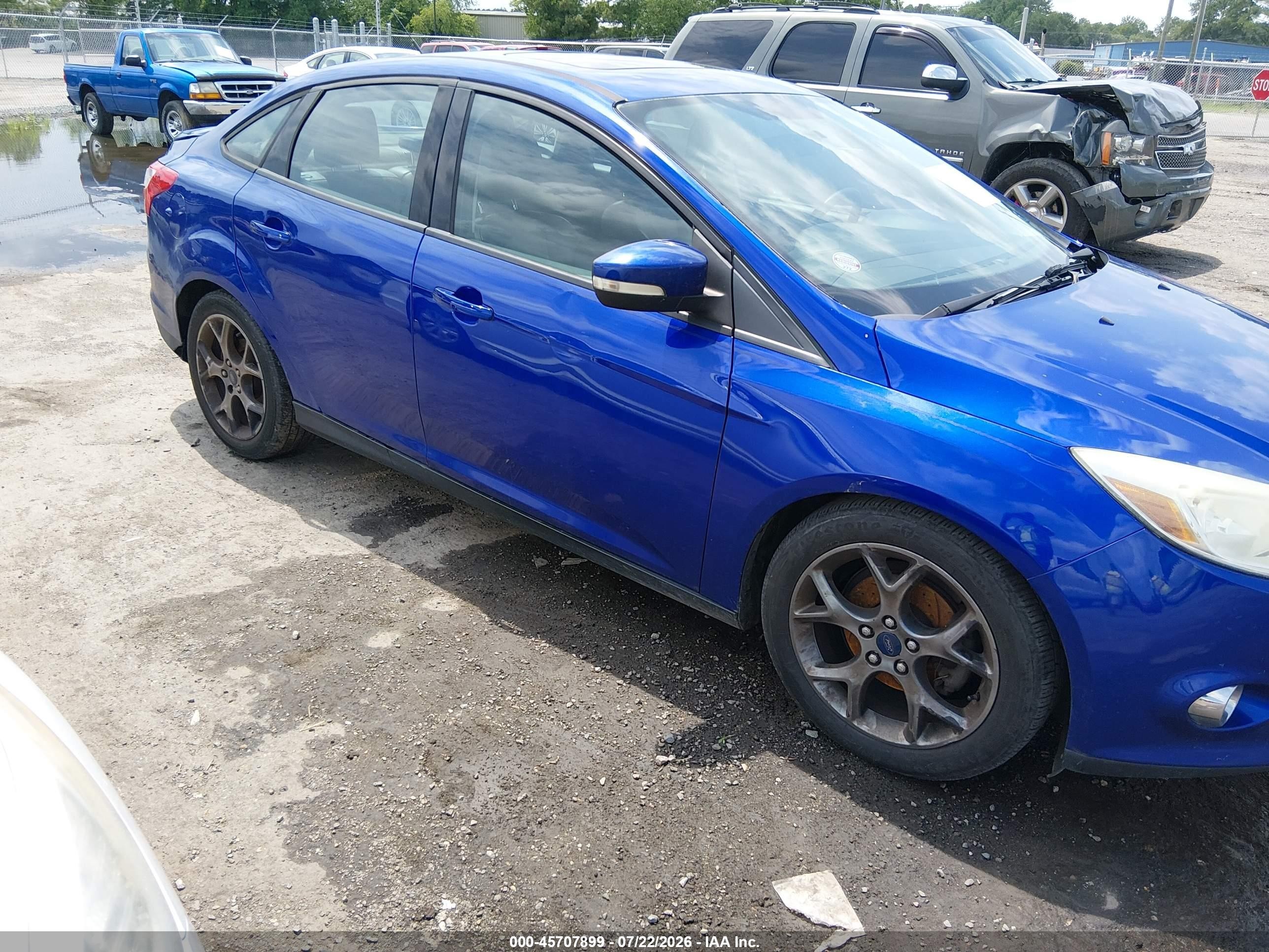 2014 Ford Focus Se Blue vin: 1FADP3F23EL333702