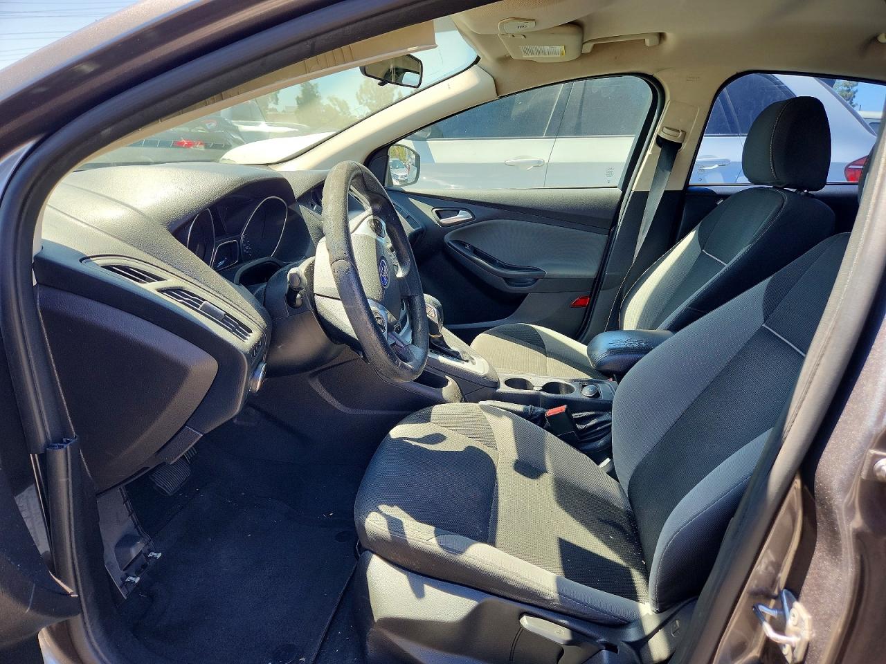 2014 Ford Focus Se Silver vin: 1FADP3F23EL341623