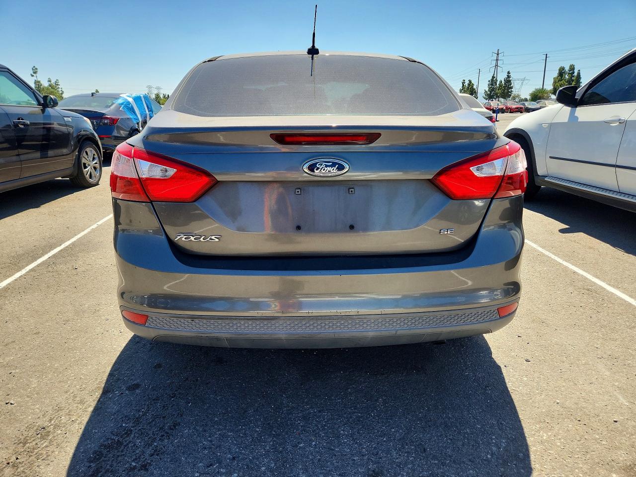 2014 Ford Focus Se Silver vin: 1FADP3F23EL341623