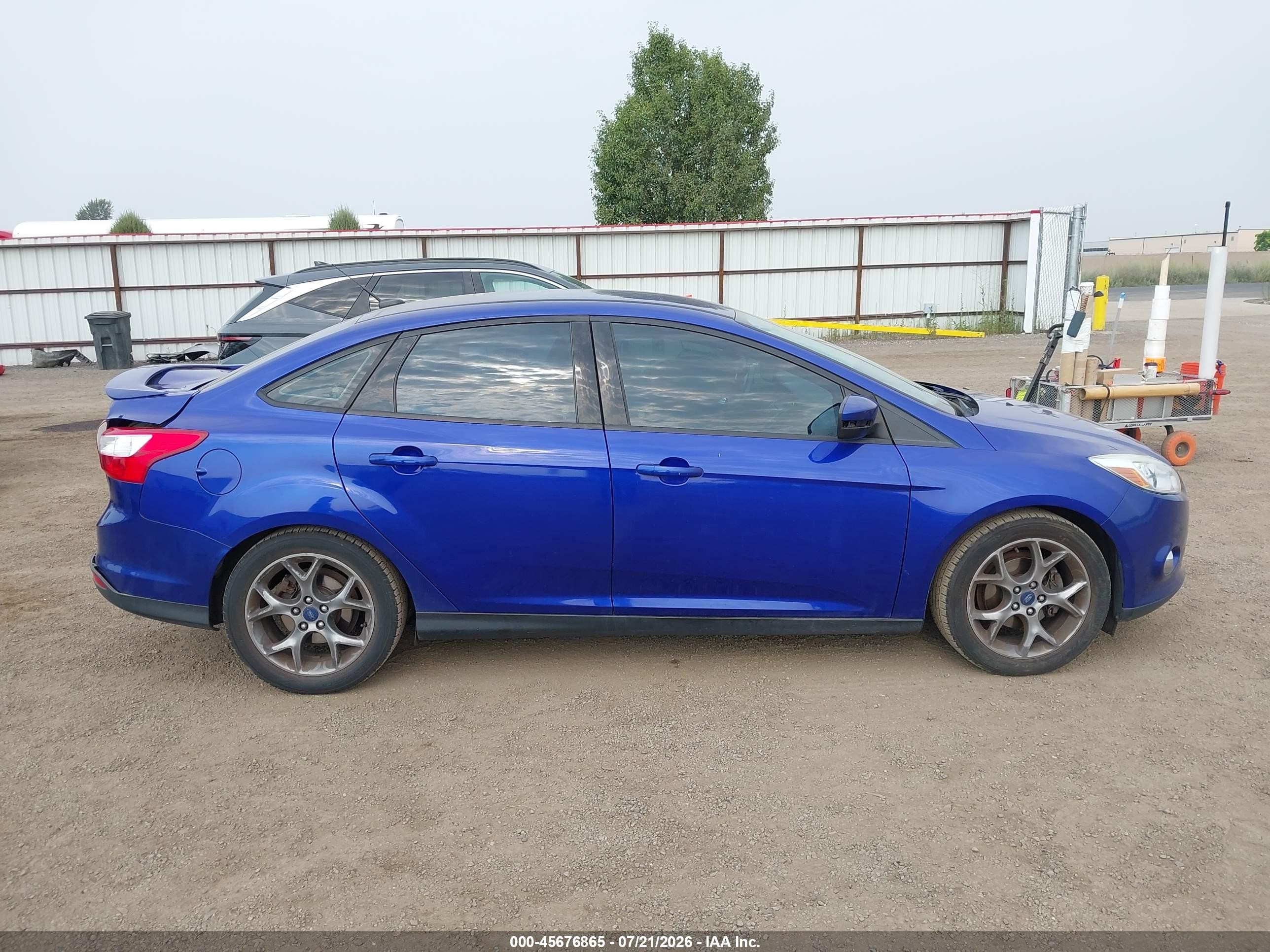 2014 Ford Focus Se Blue vin: 1FADP3F23EL341959