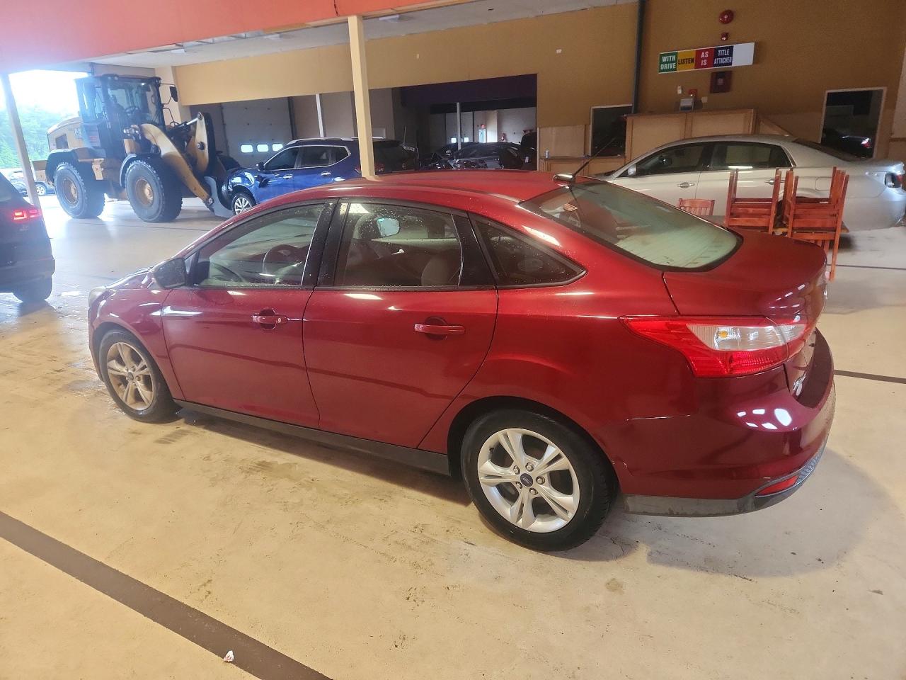 2014 Ford Focus Se Red vin: 1FADP3F23EL343940