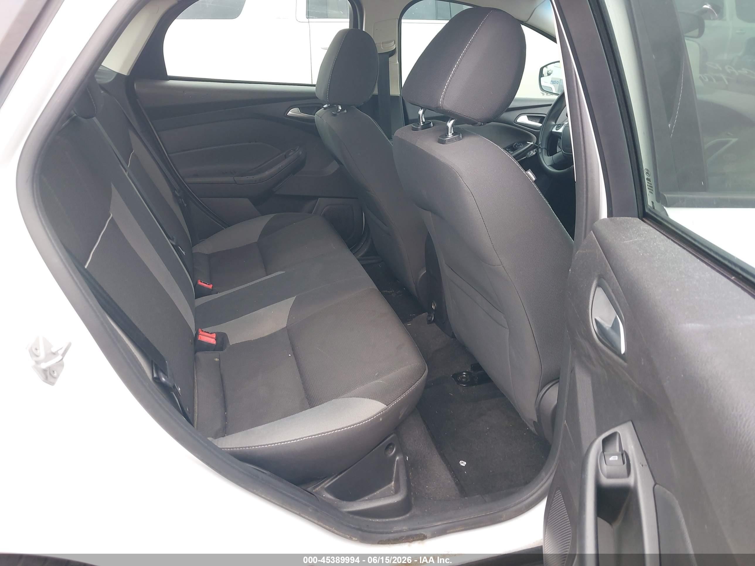2014 Ford Focus Se White vin: 1FADP3F23EL348474