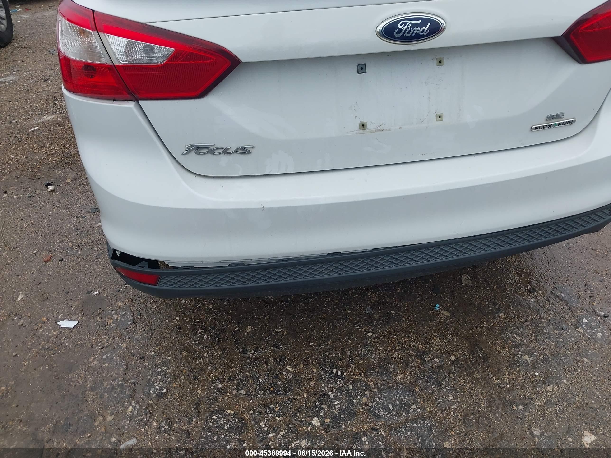 2014 Ford Focus Se White vin: 1FADP3F23EL348474