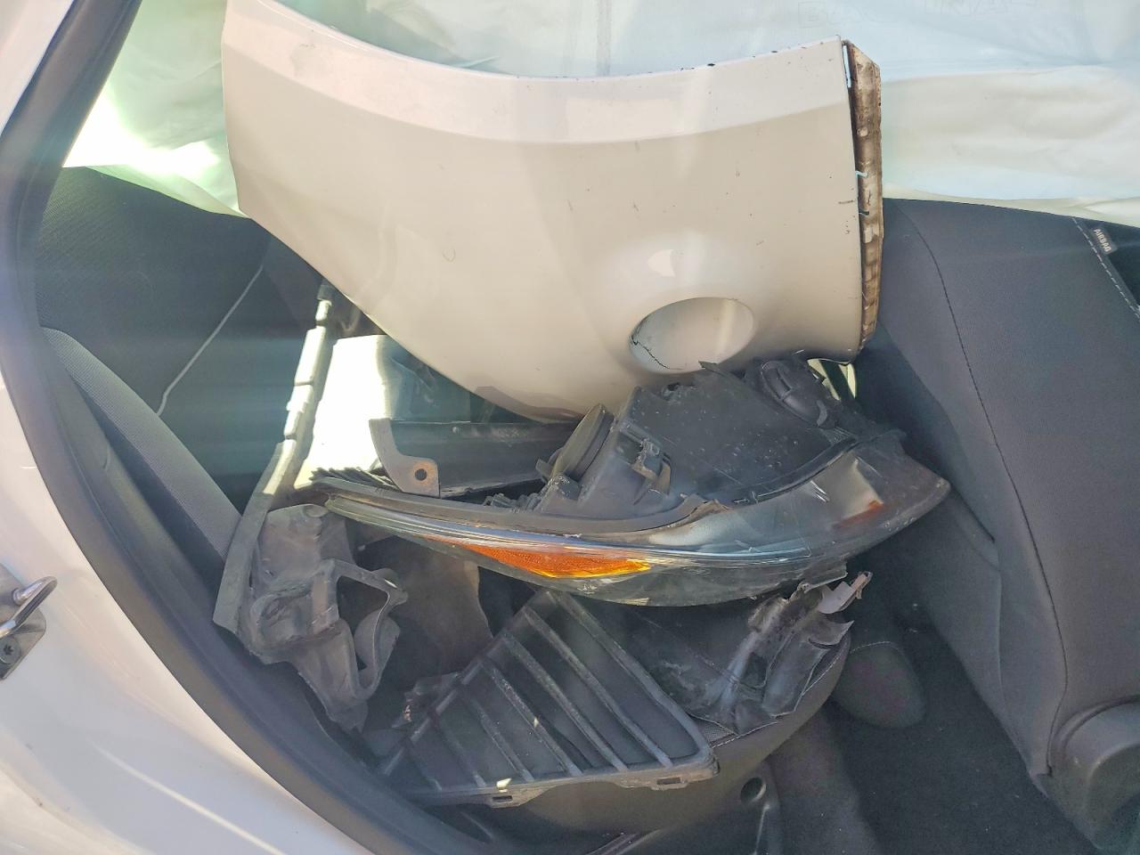 2014 Ford Focus Se White vin: 1FADP3F23EL389557