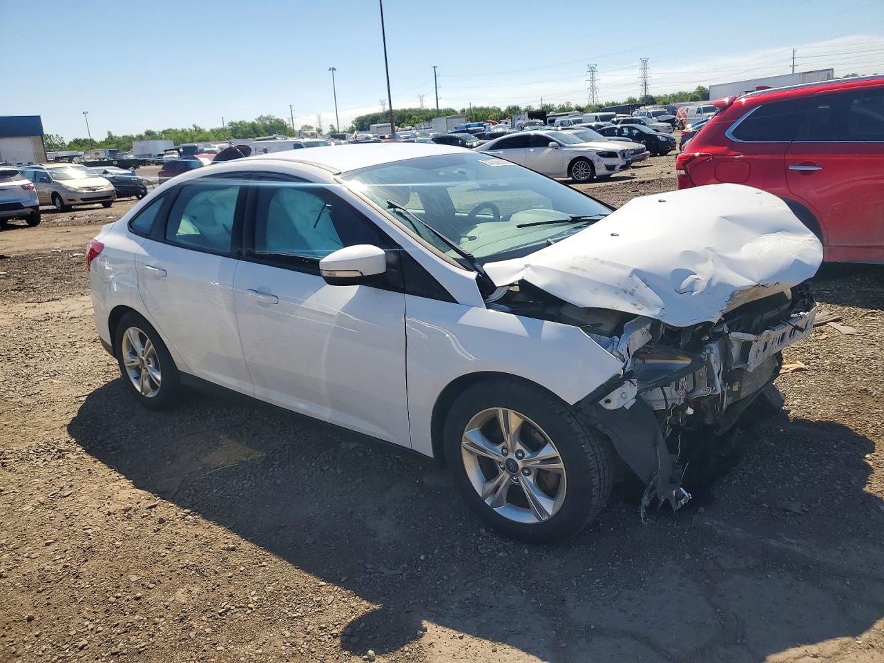 2014 Ford Focus Se White vin: 1FADP3F23EL389557