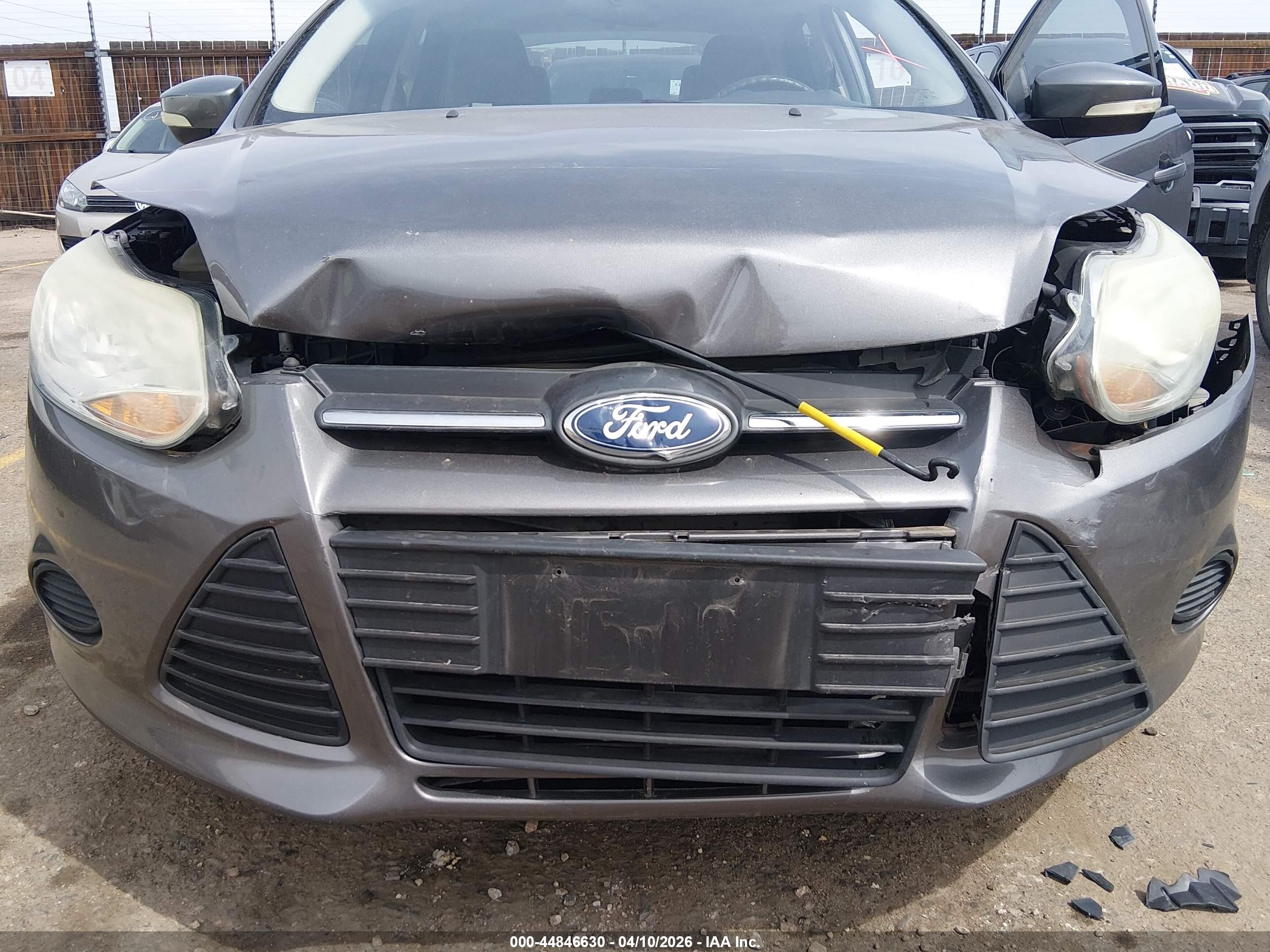 2014 Ford Focus Se Gray vin: 1FADP3F23EL390790