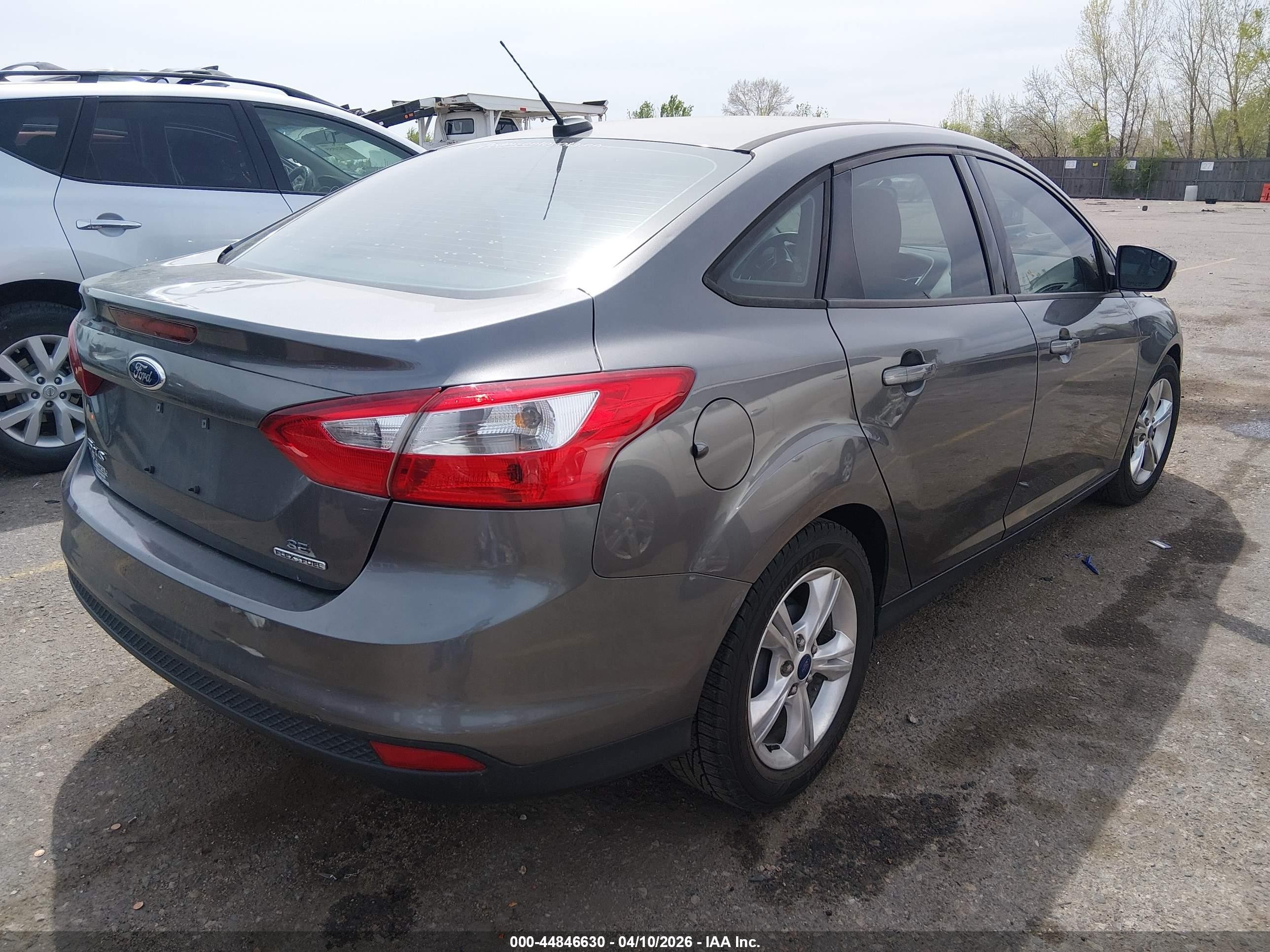 2014 Ford Focus Se Gray vin: 1FADP3F23EL390790