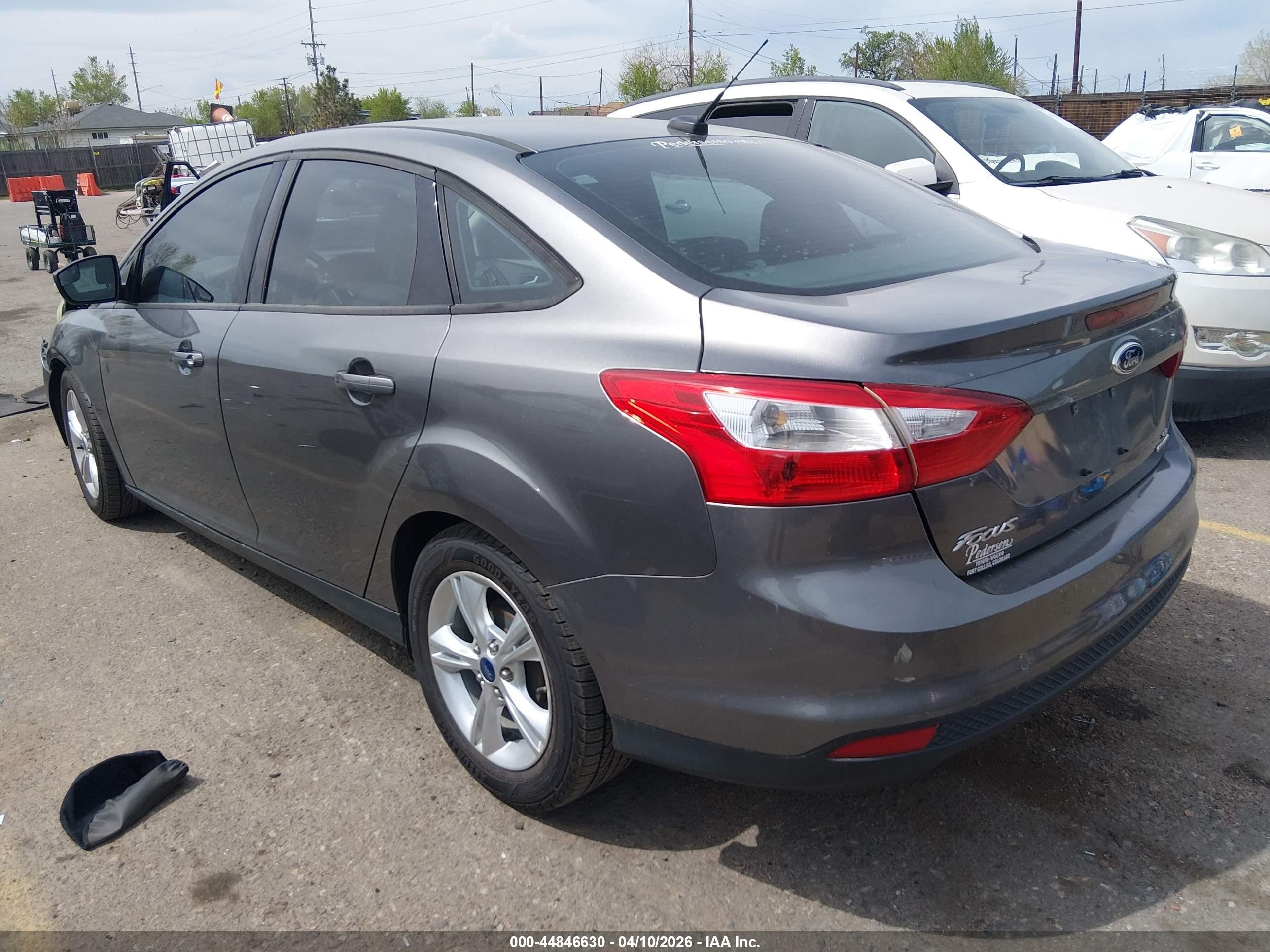 2014 Ford Focus Se Gray vin: 1FADP3F23EL390790