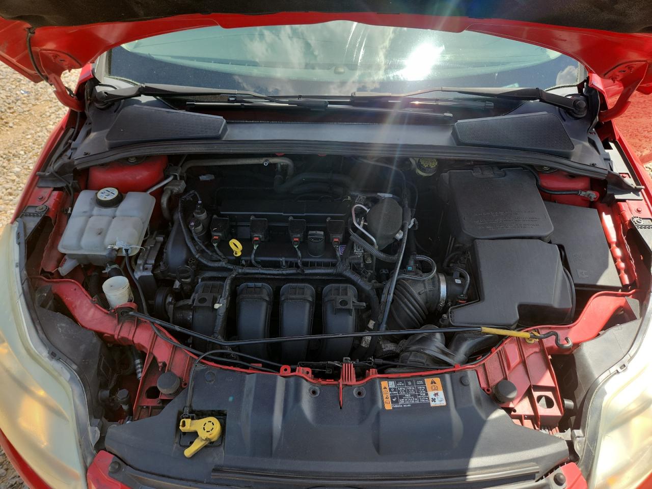 2014 Ford Focus Se Красный vin: 1FADP3F23EL392569