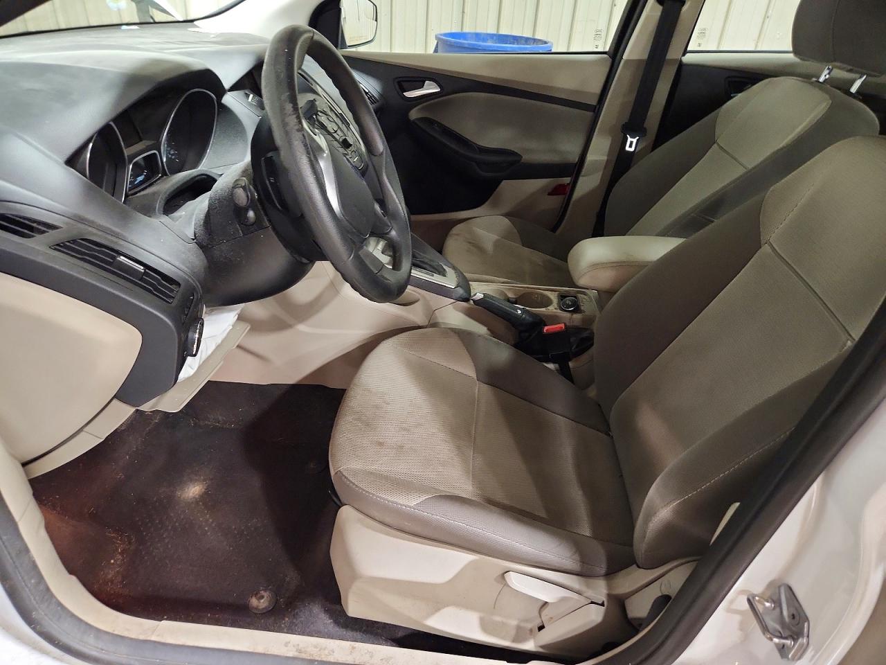 2014 Ford Focus Se Белый vin: 1FADP3F23EL395732