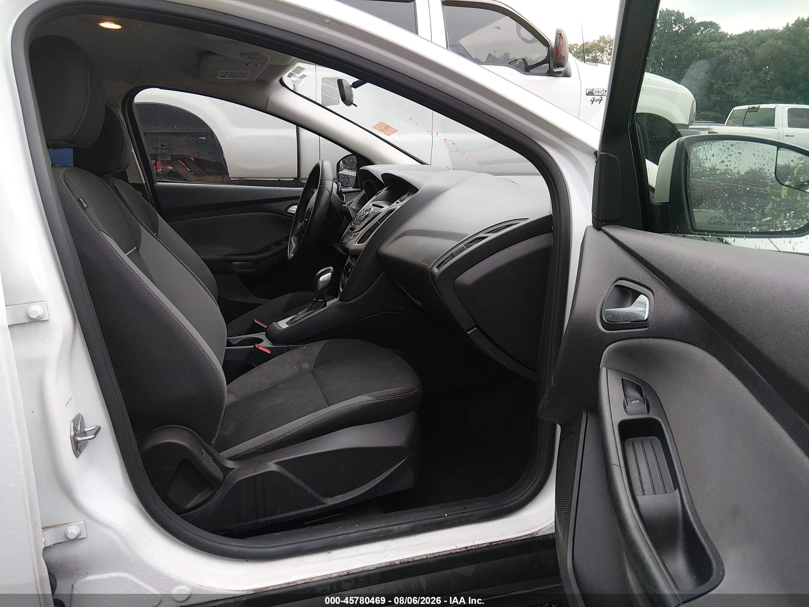 2014 Ford Focus Se White vin: 1FADP3F23EL409676