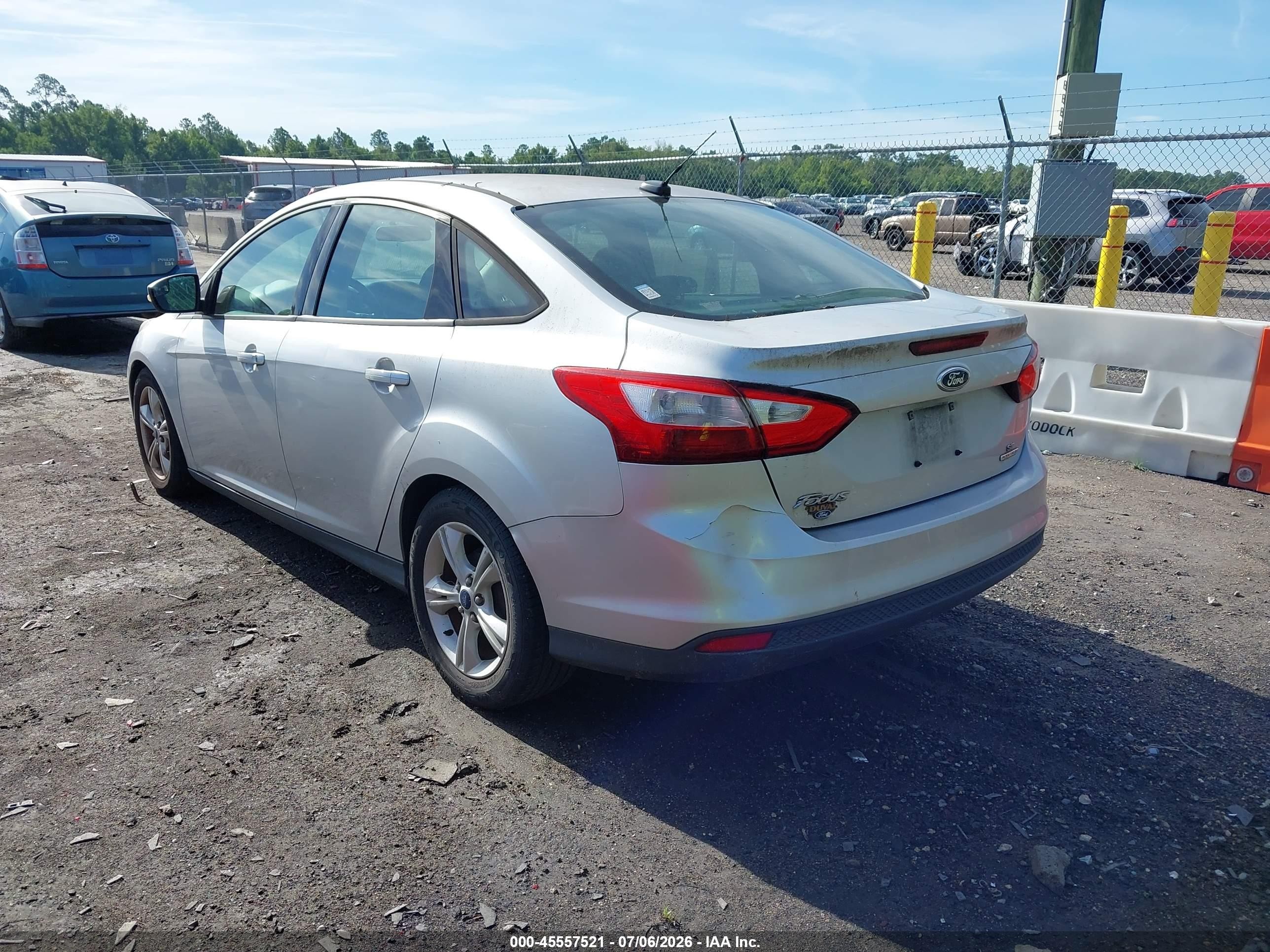 2014 Ford Focus Se Silver vin: 1FADP3F23EL410293