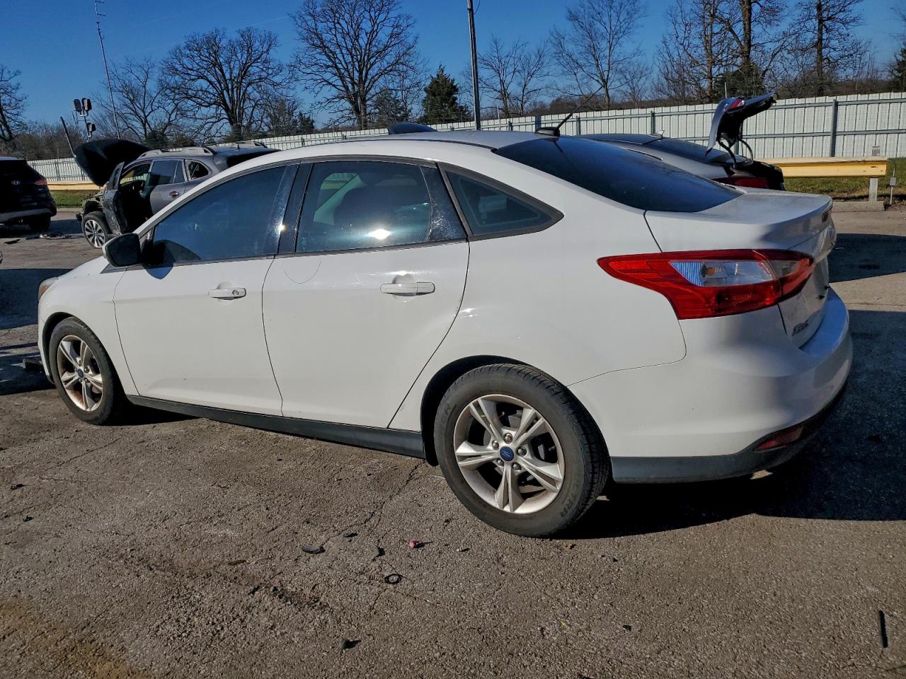 2014 Ford Focus Se White vin: 1FADP3F23EL413274