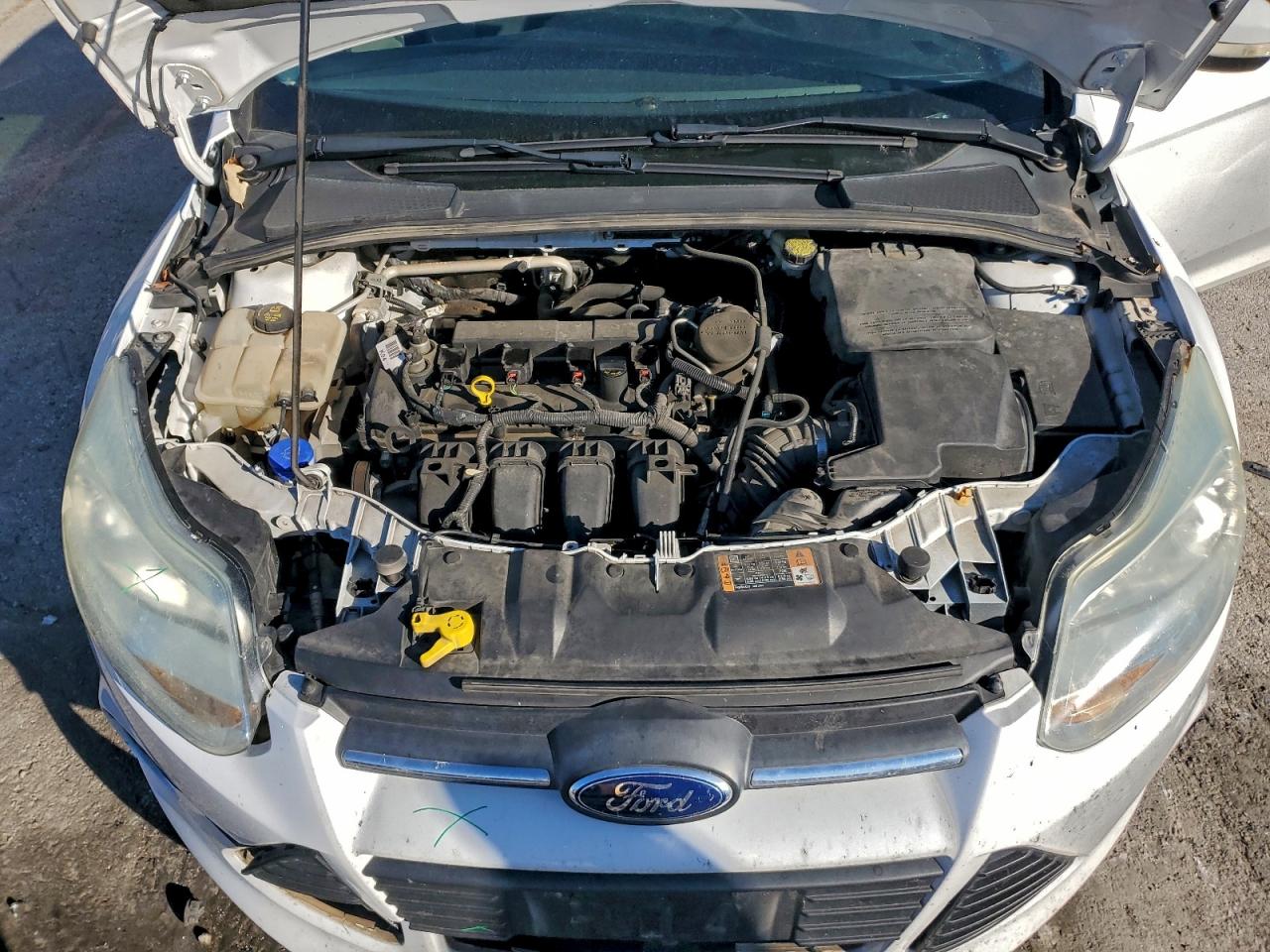 2014 Ford Focus Se White vin: 1FADP3F23EL413274