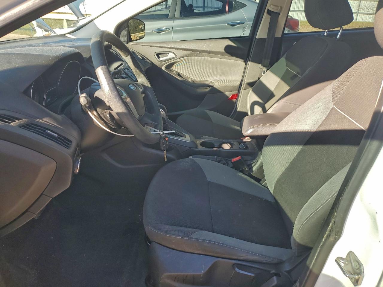 2014 Ford Focus Se White vin: 1FADP3F23EL413274