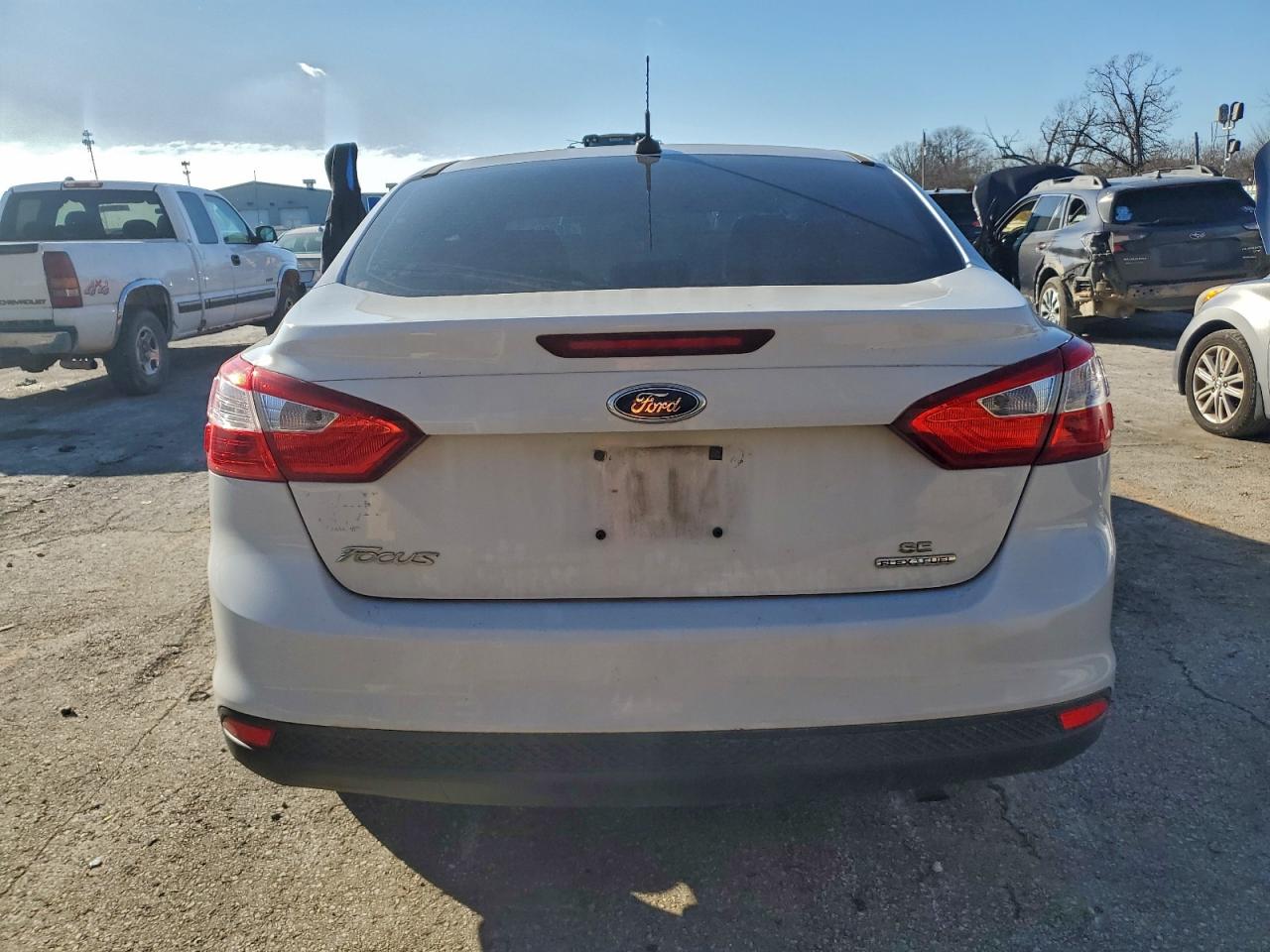 2014 Ford Focus Se White vin: 1FADP3F23EL413274