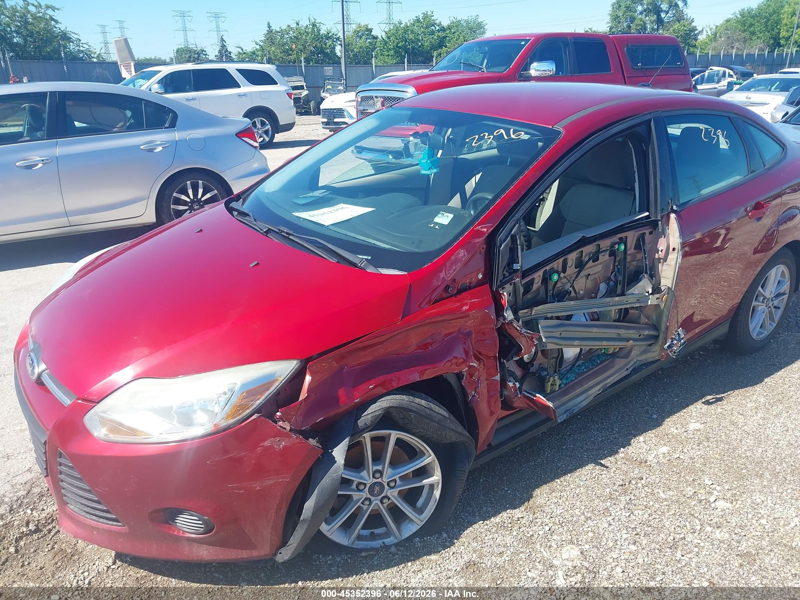 2014 Ford Focus Se Red vin: 1FADP3F23EL419222