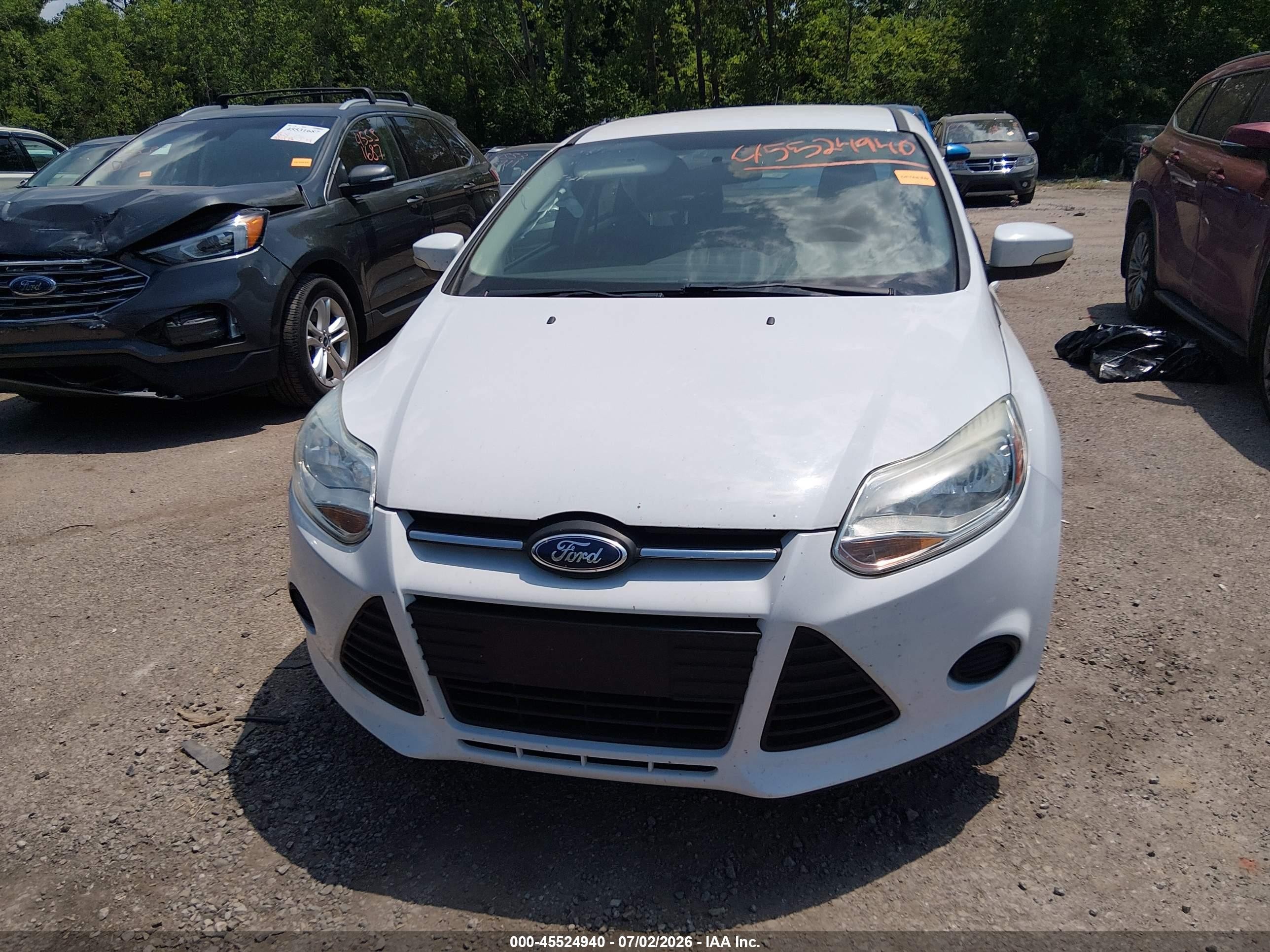 2014 Ford Focus Se Белый vin: 1FADP3F23EL425134