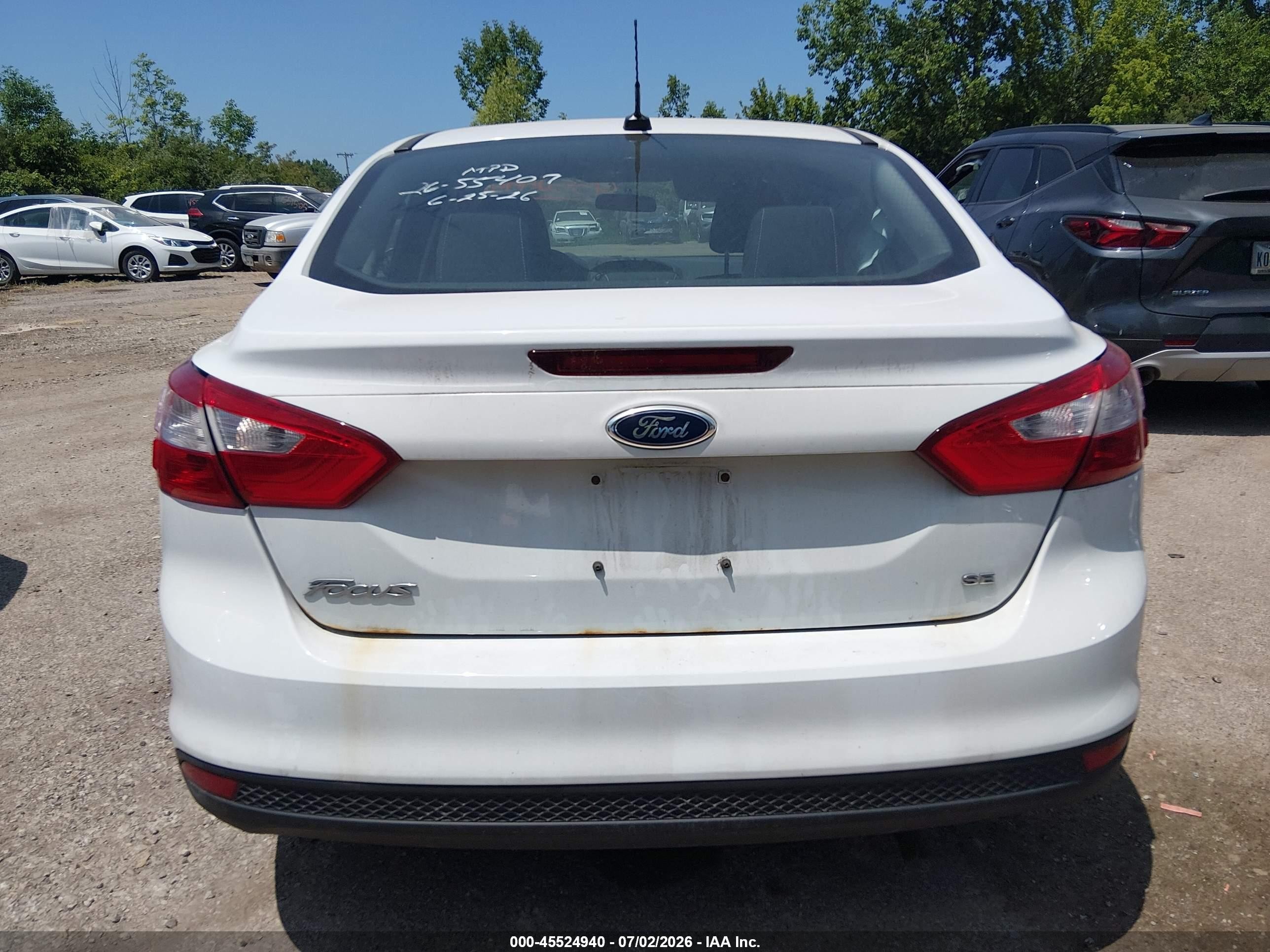 2014 Ford Focus Se Белый vin: 1FADP3F23EL425134