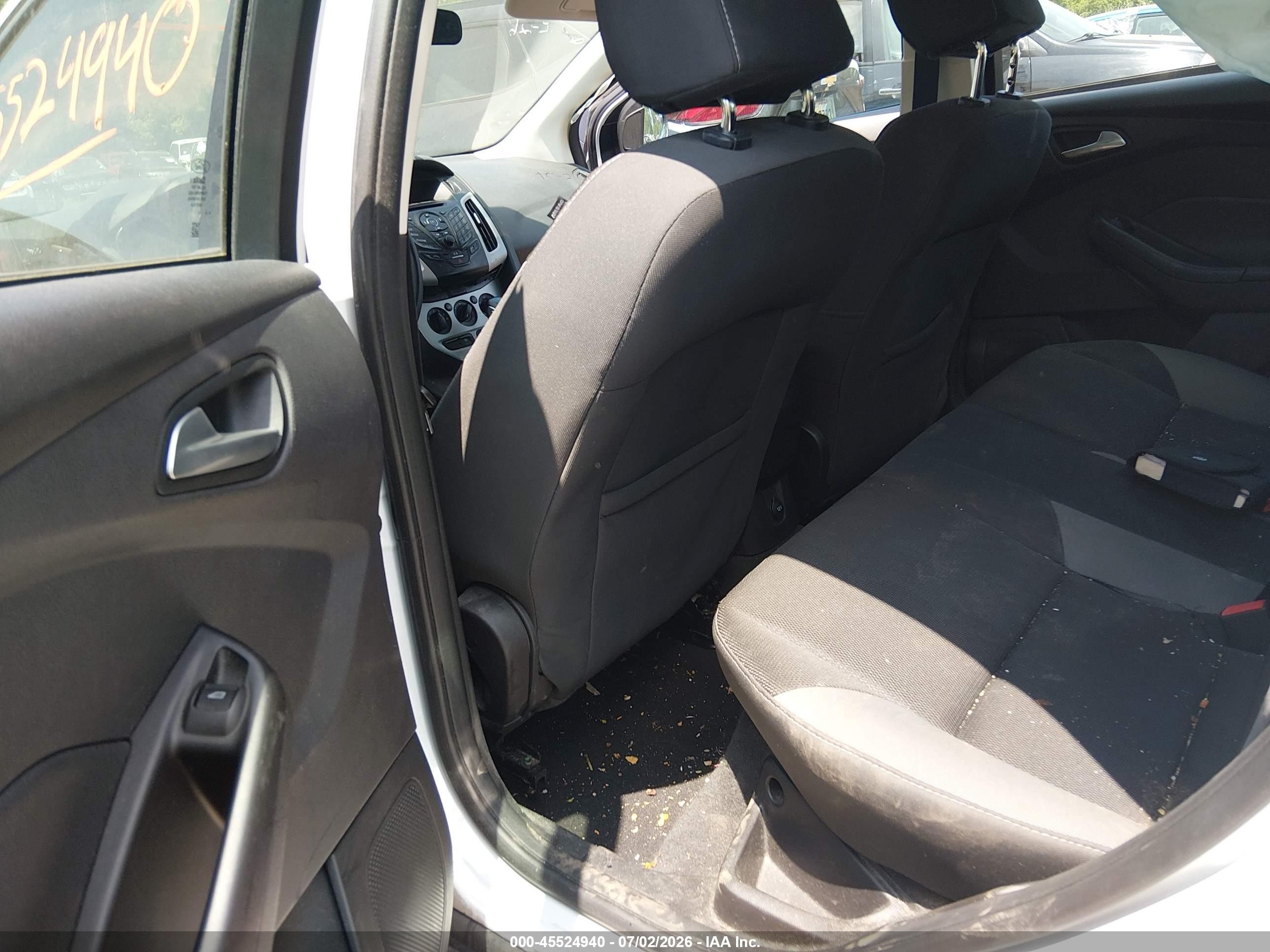 2014 Ford Focus Se Белый vin: 1FADP3F23EL425134