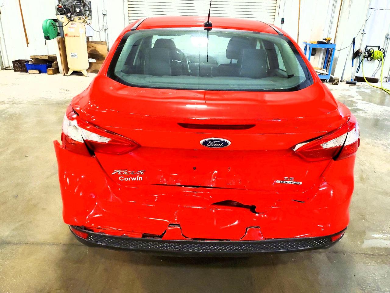 2014 Ford Focus Se Красный vin: 1FADP3F23EL432018