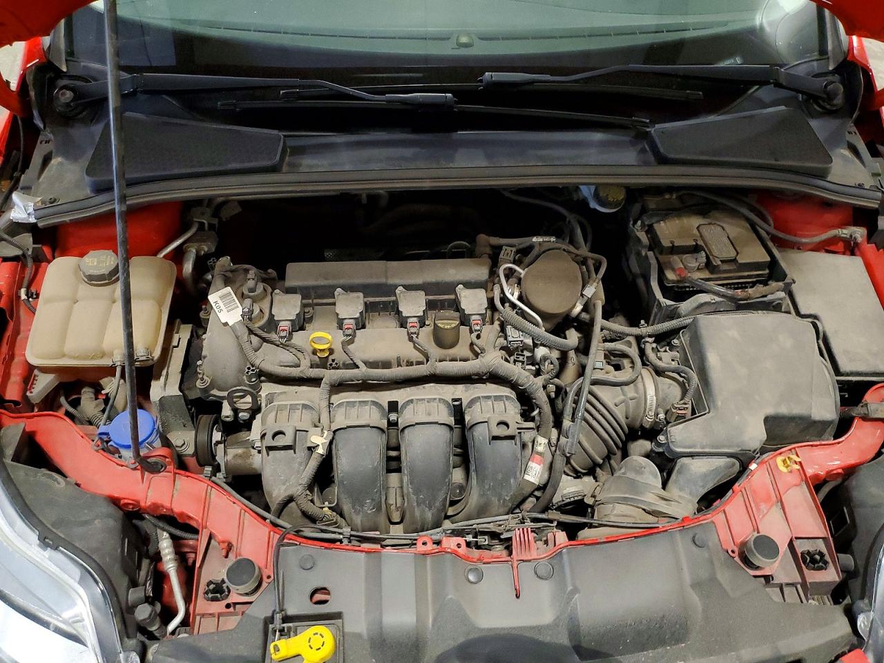 2014 Ford Focus Se Красный vin: 1FADP3F23EL432018