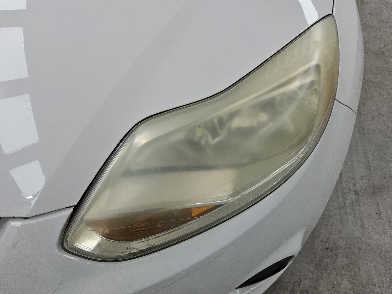 2014 Ford Focus Se White vin: 1FADP3F23EL446484 Damage: Left Head Lamp, Faded, Repair Required
