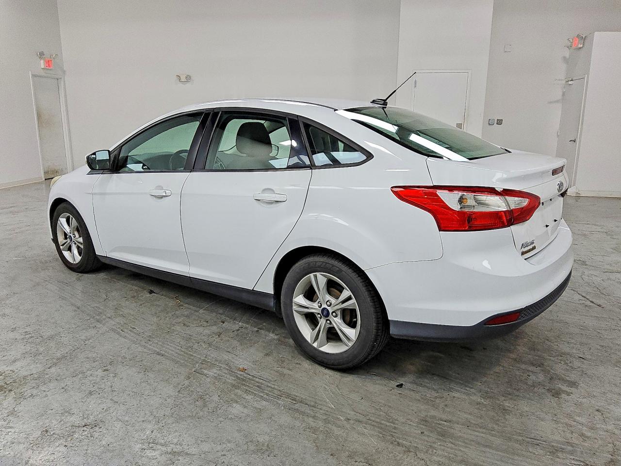 2014 Ford Focus Se White vin: 1FADP3F23EL446484