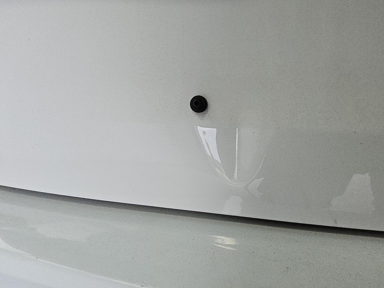 2014 Ford Focus Se White vin: 1FADP3F23EL446484 Damage: Deck Lid, Dent(S) W/ Paint Dmg, 1 To 2 Inches