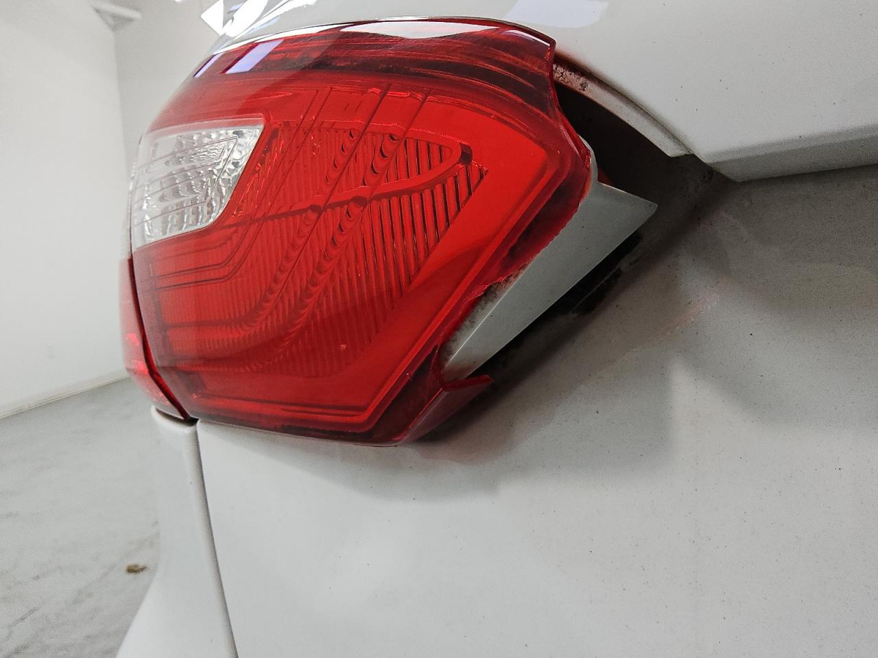 2014 Ford Focus Se White vin: 1FADP3F23EL446484 Damage: Left Tail Light, Broken, Replacement Required