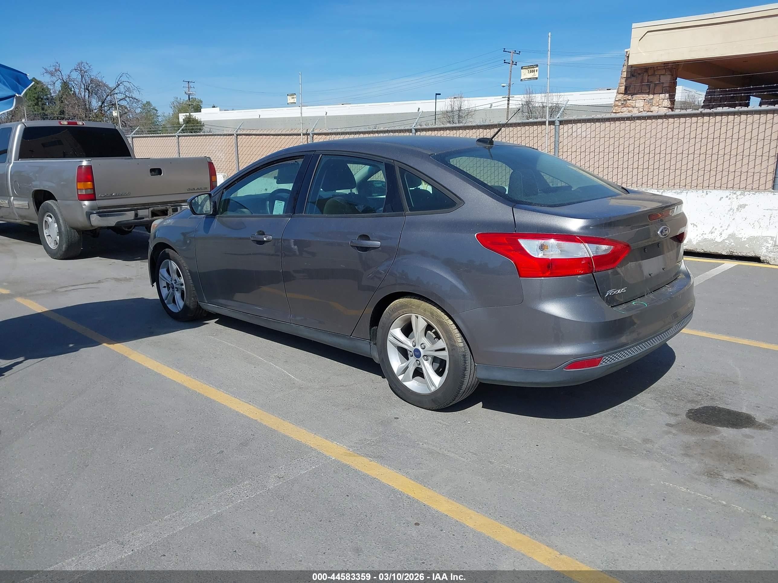 2014 Ford Focus Se Gray vin: 1FADP3F23EL455699
