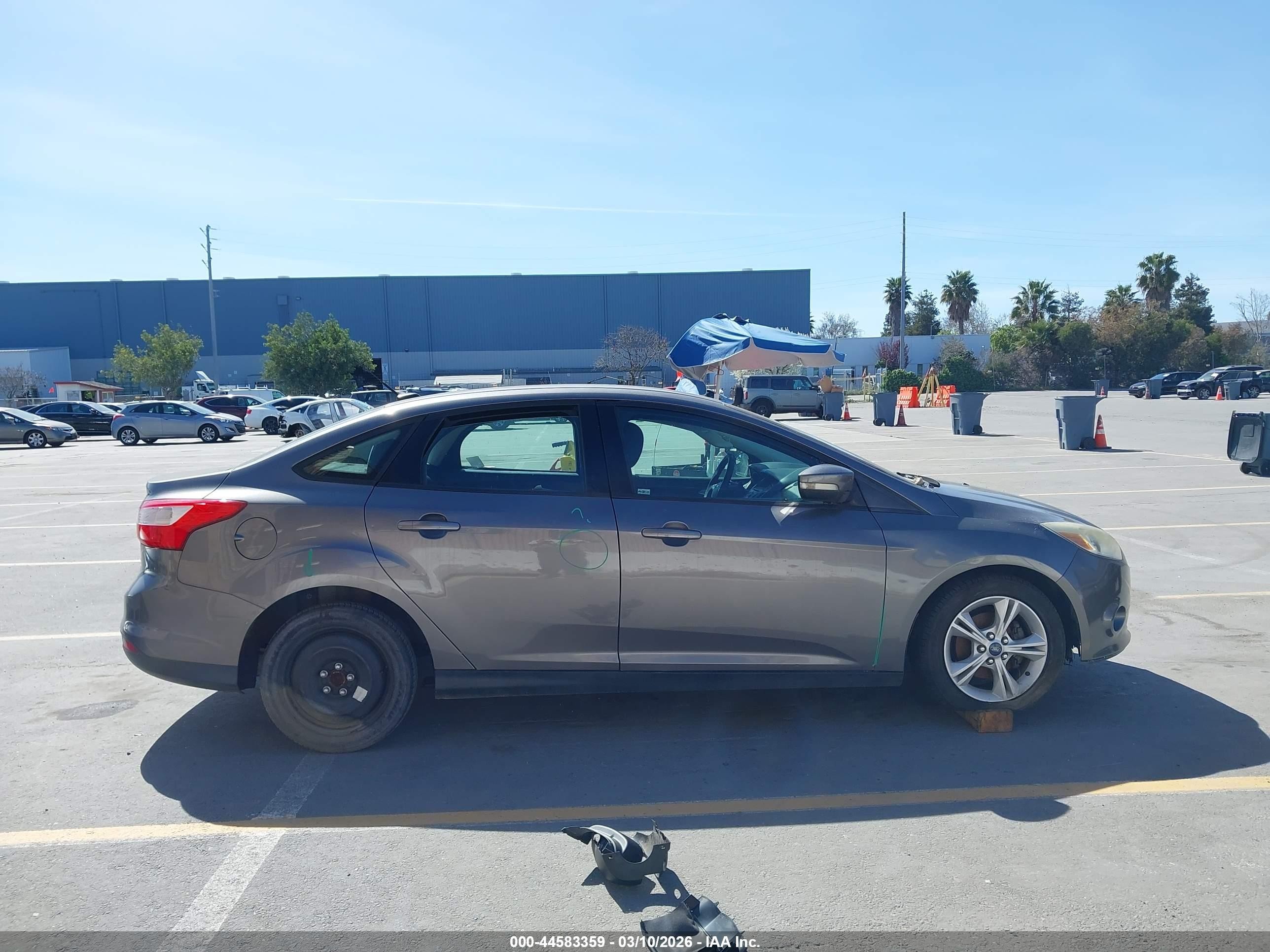 2014 Ford Focus Se Gray vin: 1FADP3F23EL455699