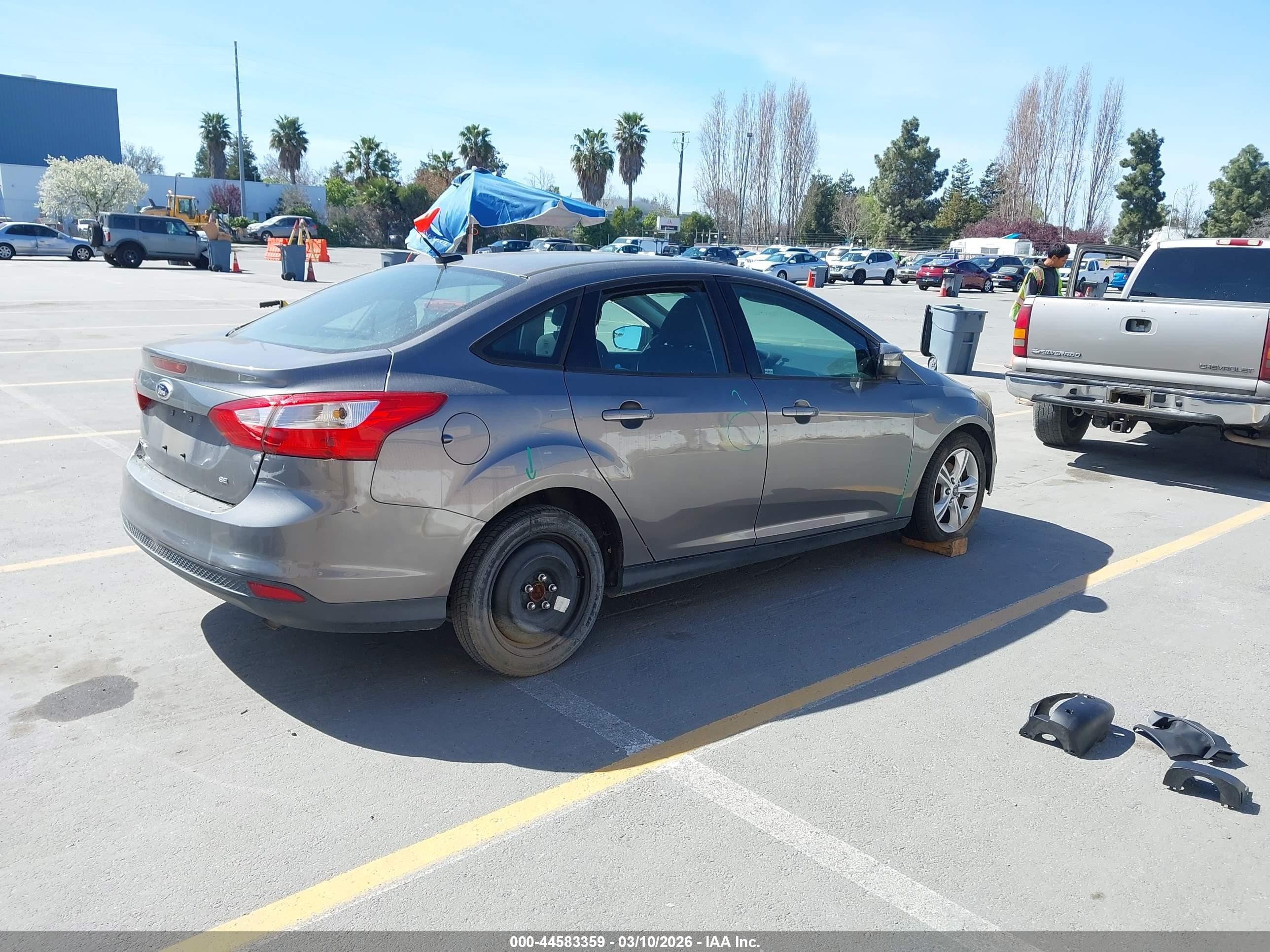 2014 Ford Focus Se Gray vin: 1FADP3F23EL455699