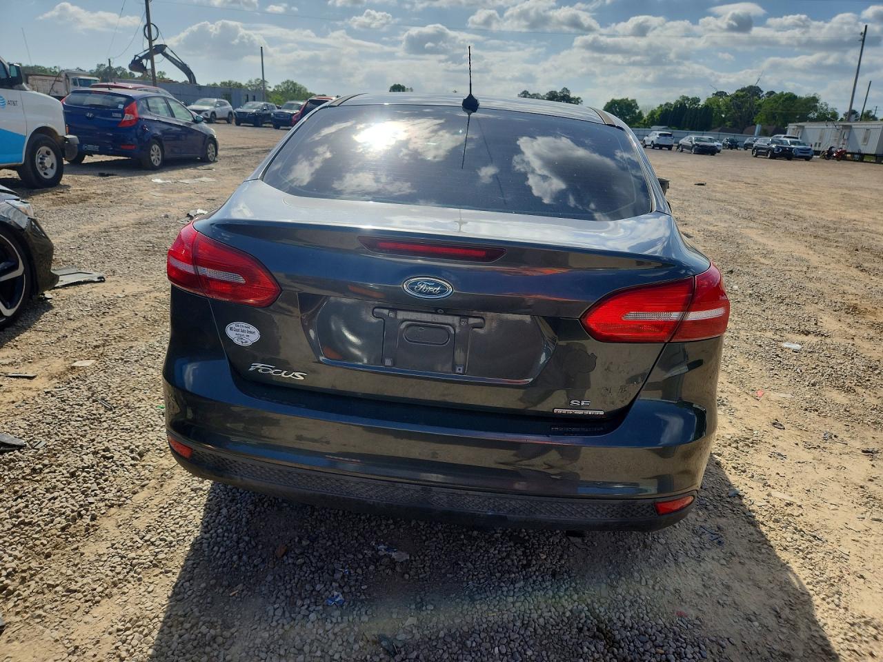 2015 Ford Focus Se Gray vin: 1FADP3F23FL200648