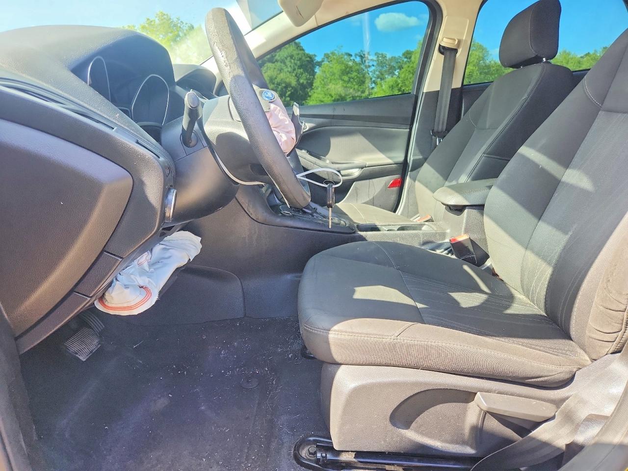 2015 Ford Focus Se Gray vin: 1FADP3F23FL200648
