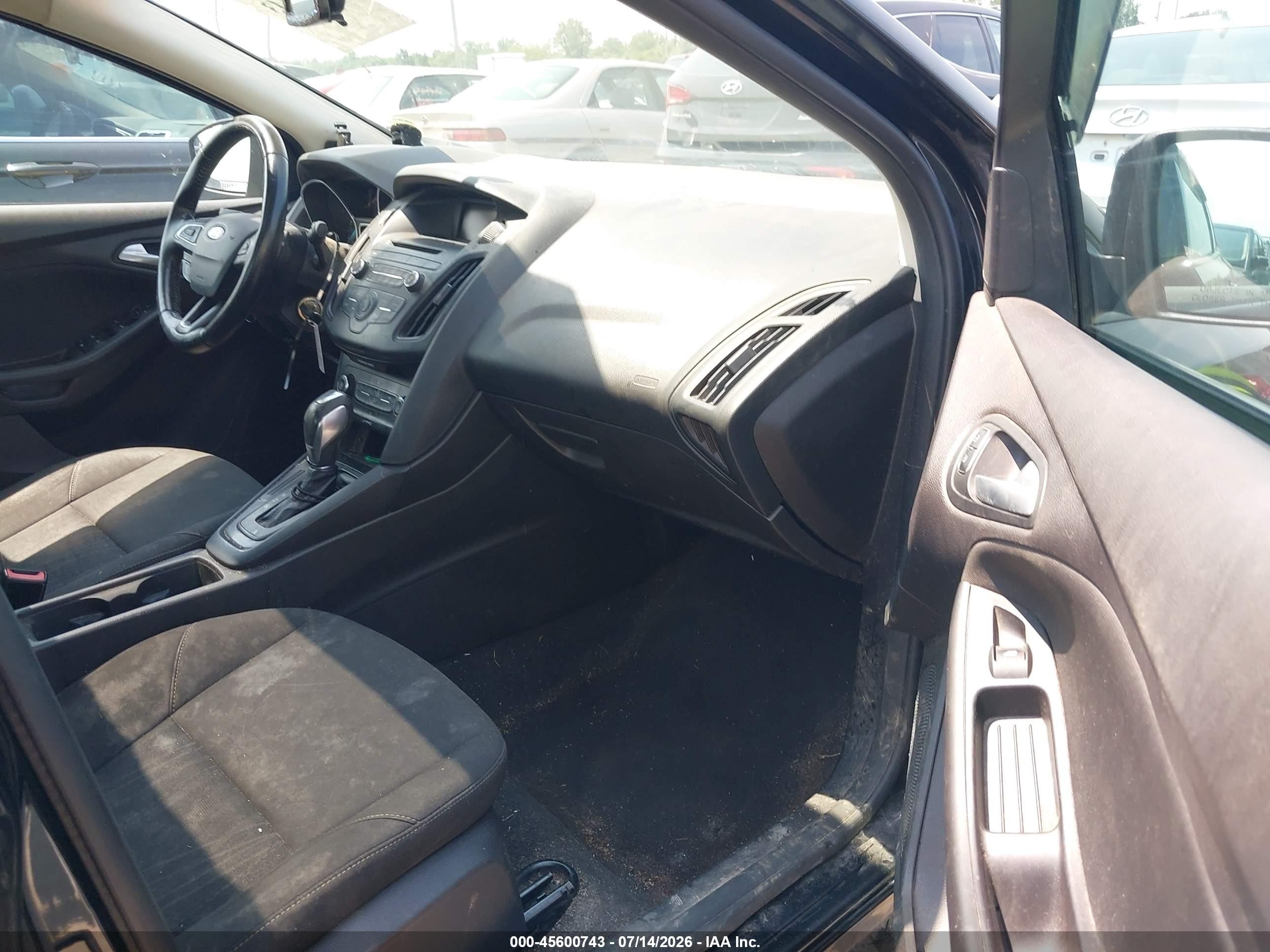 2015 Ford Focus Se Black vin: 1FADP3F23FL216963