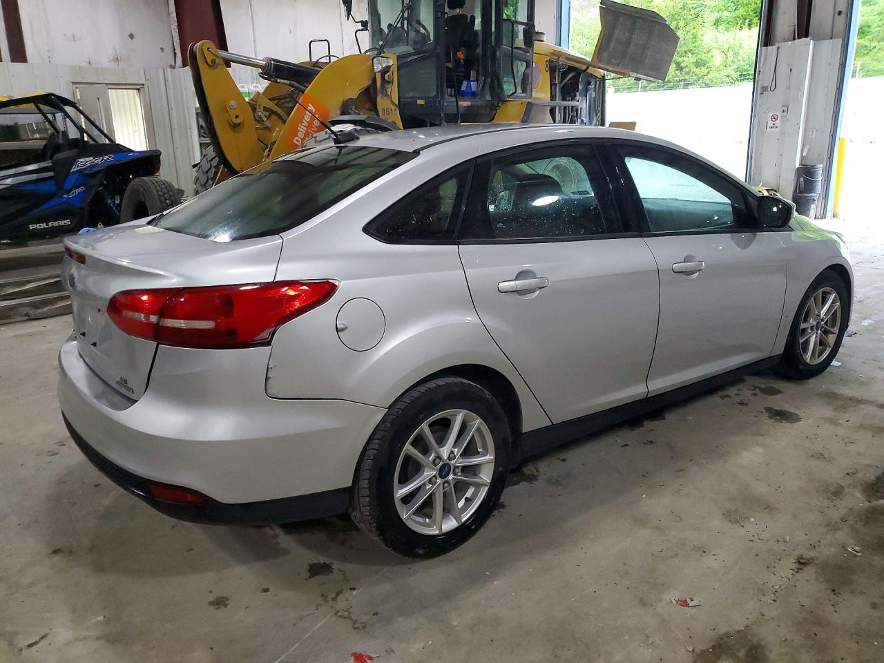 2015 Ford Focus Se Silver vin: 1FADP3F23FL218017