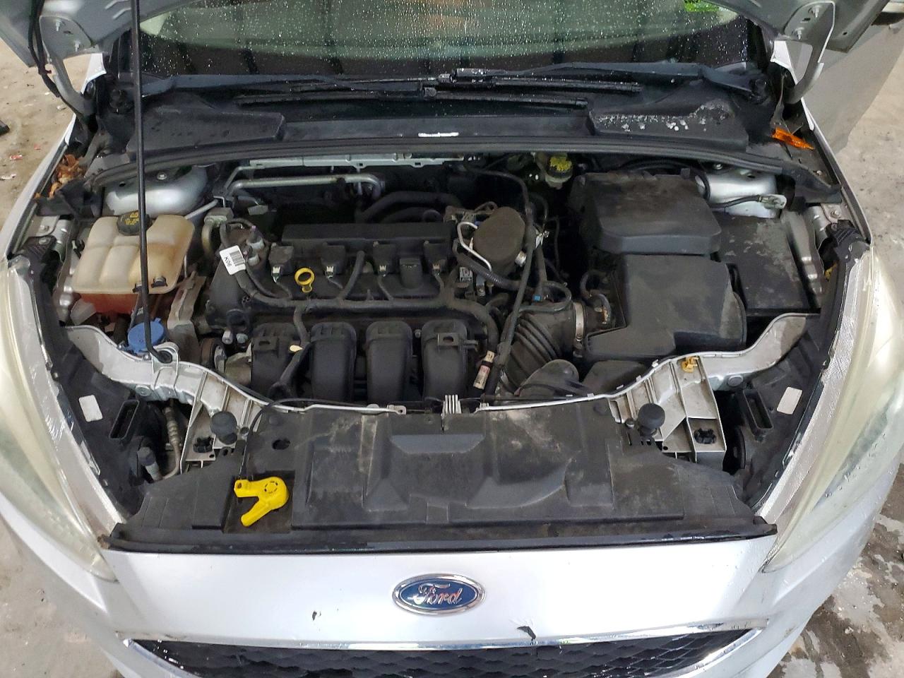 2015 Ford Focus Se Silver vin: 1FADP3F23FL218017