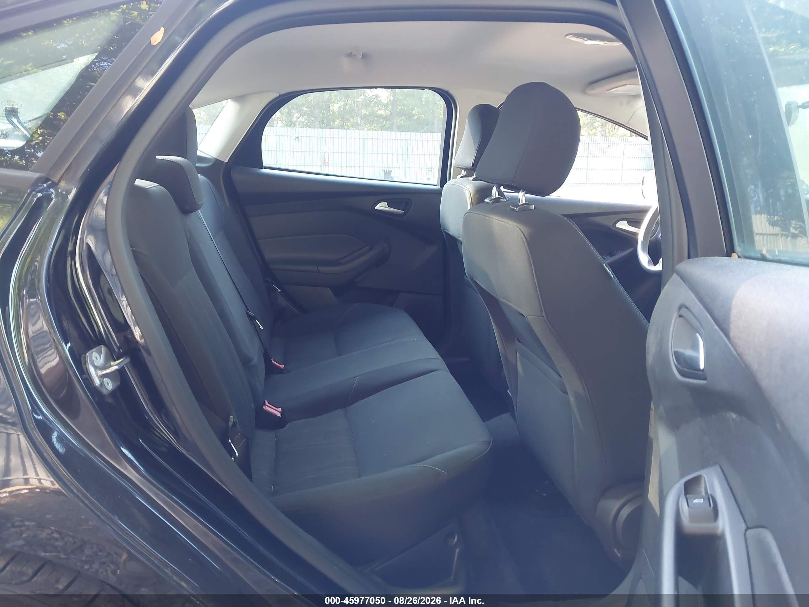 2015 Ford Focus Se Black vin: 1FADP3F23FL242494