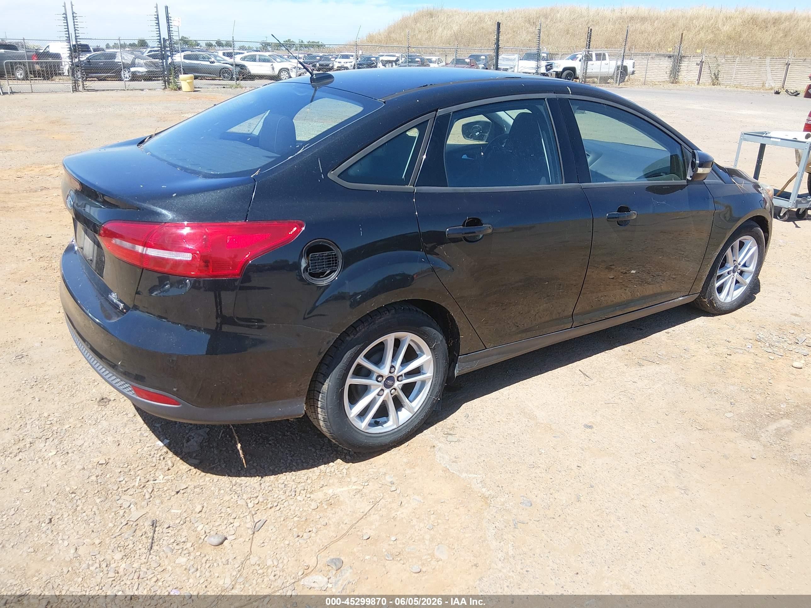 2015 Ford Focus Se Black vin: 1FADP3F23FL244035