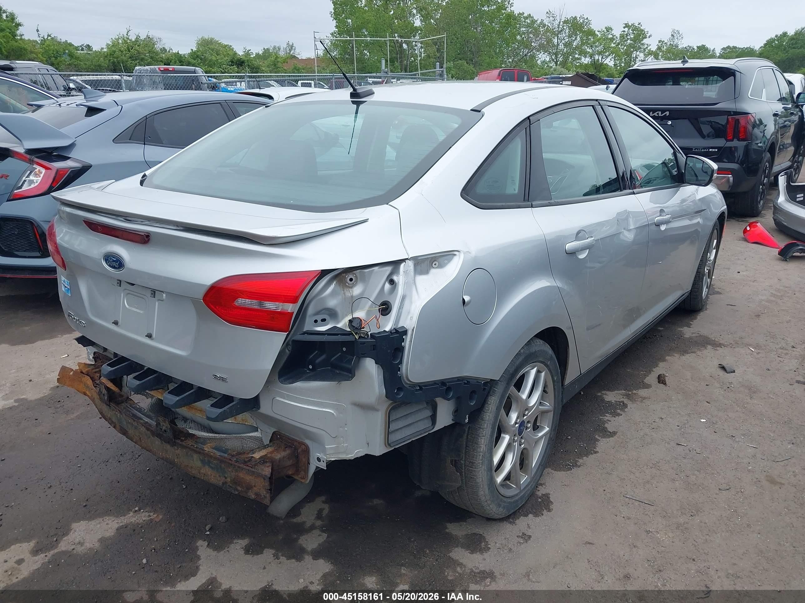 2015 Ford Focus Se Silver vin: 1FADP3F23FL247579