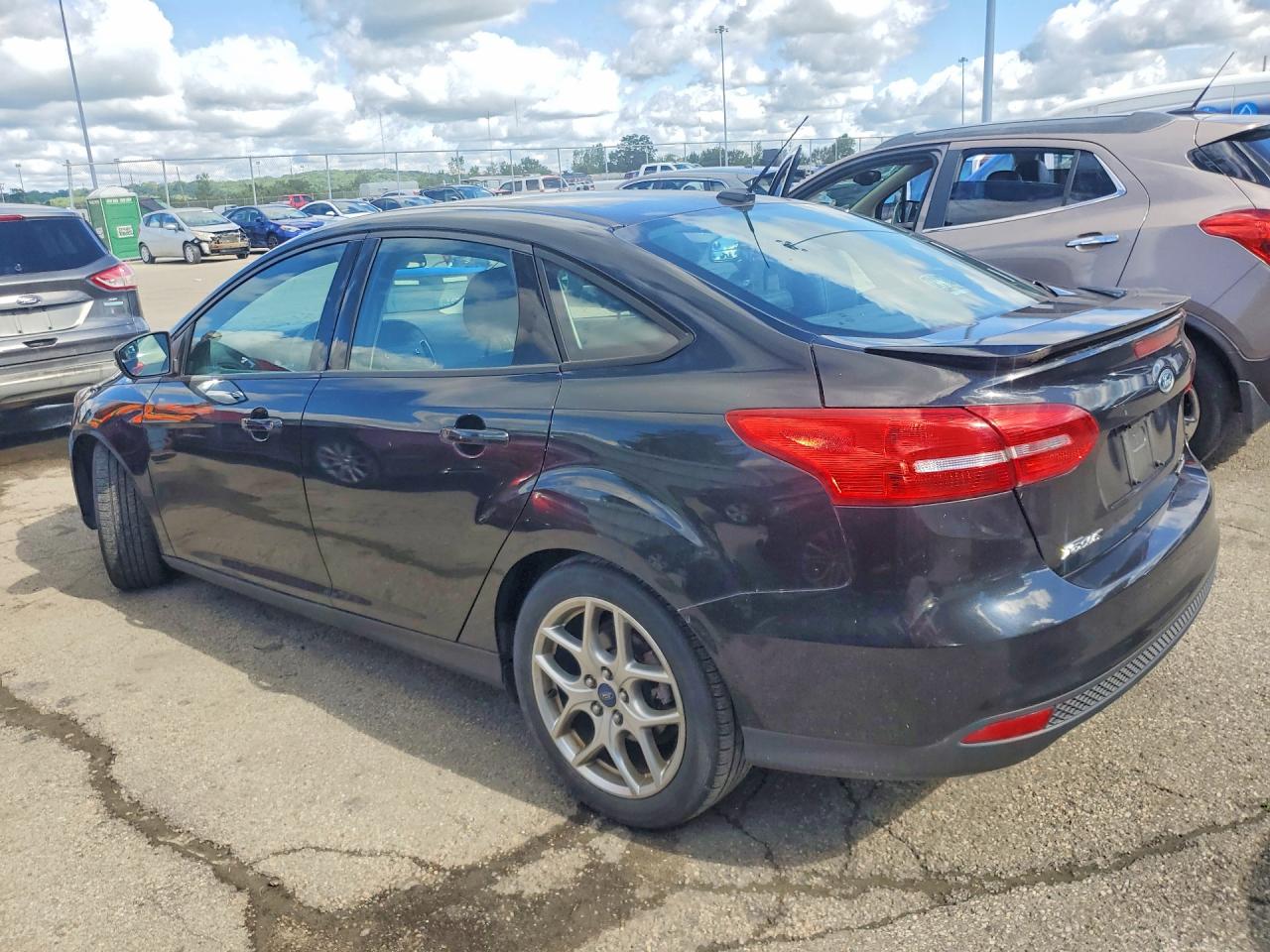 2015 Ford Focus Se Black vin: 1FADP3F23FL270957