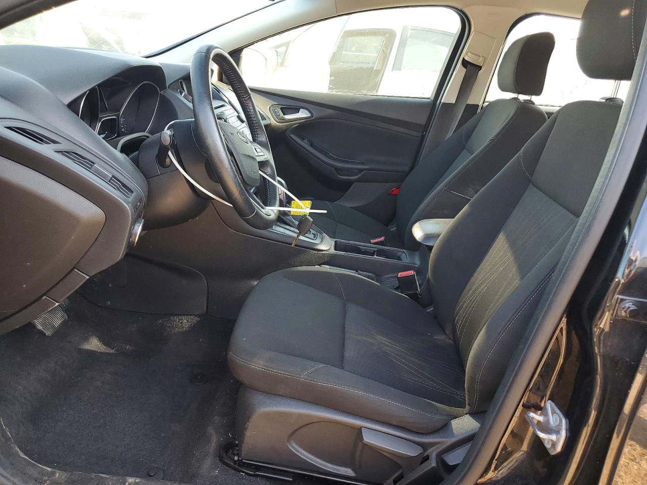 2015 Ford Focus Se Black vin: 1FADP3F23FL274023