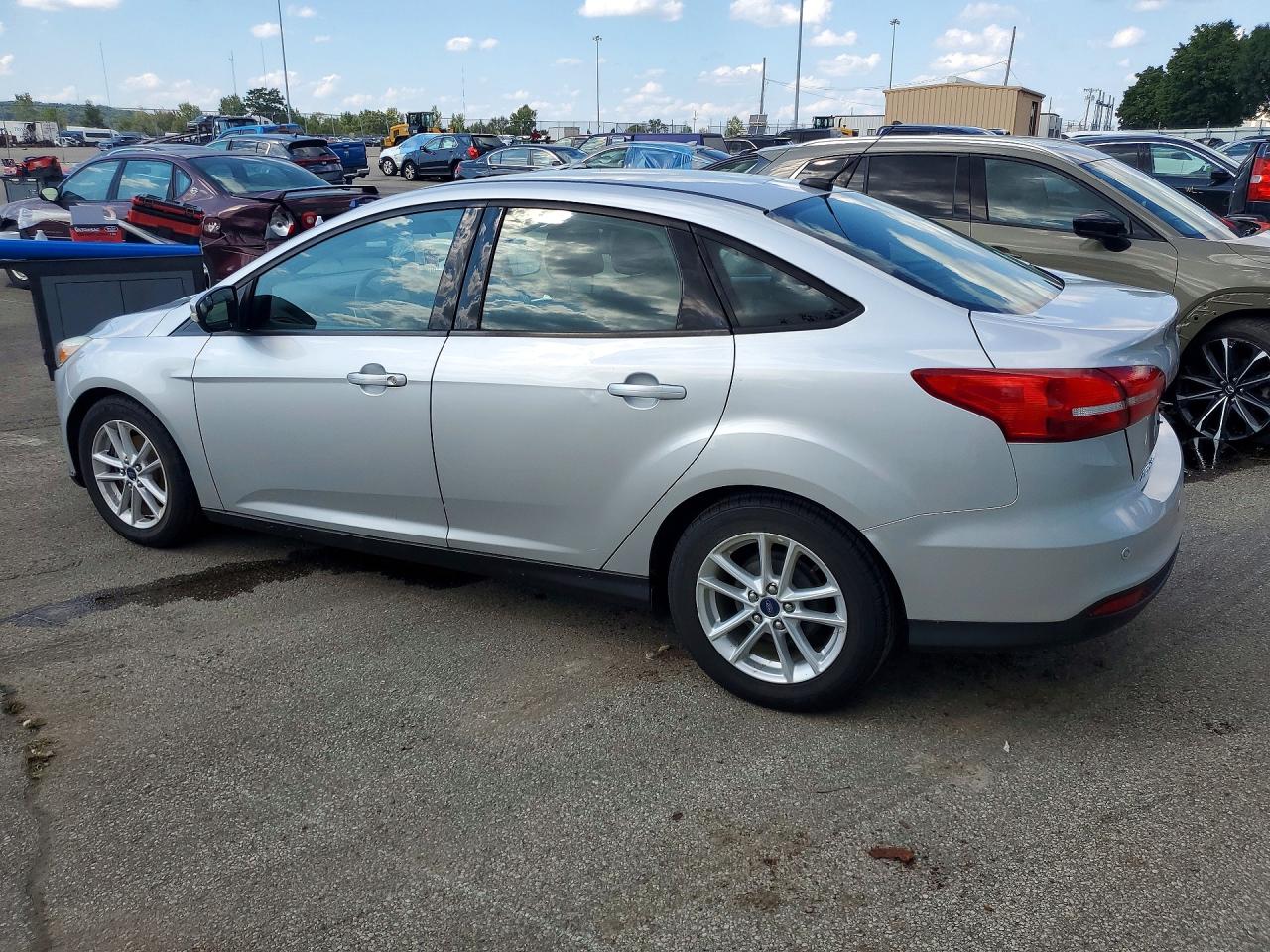 2015 Ford Focus Se Silver vin: 1FADP3F23FL280498